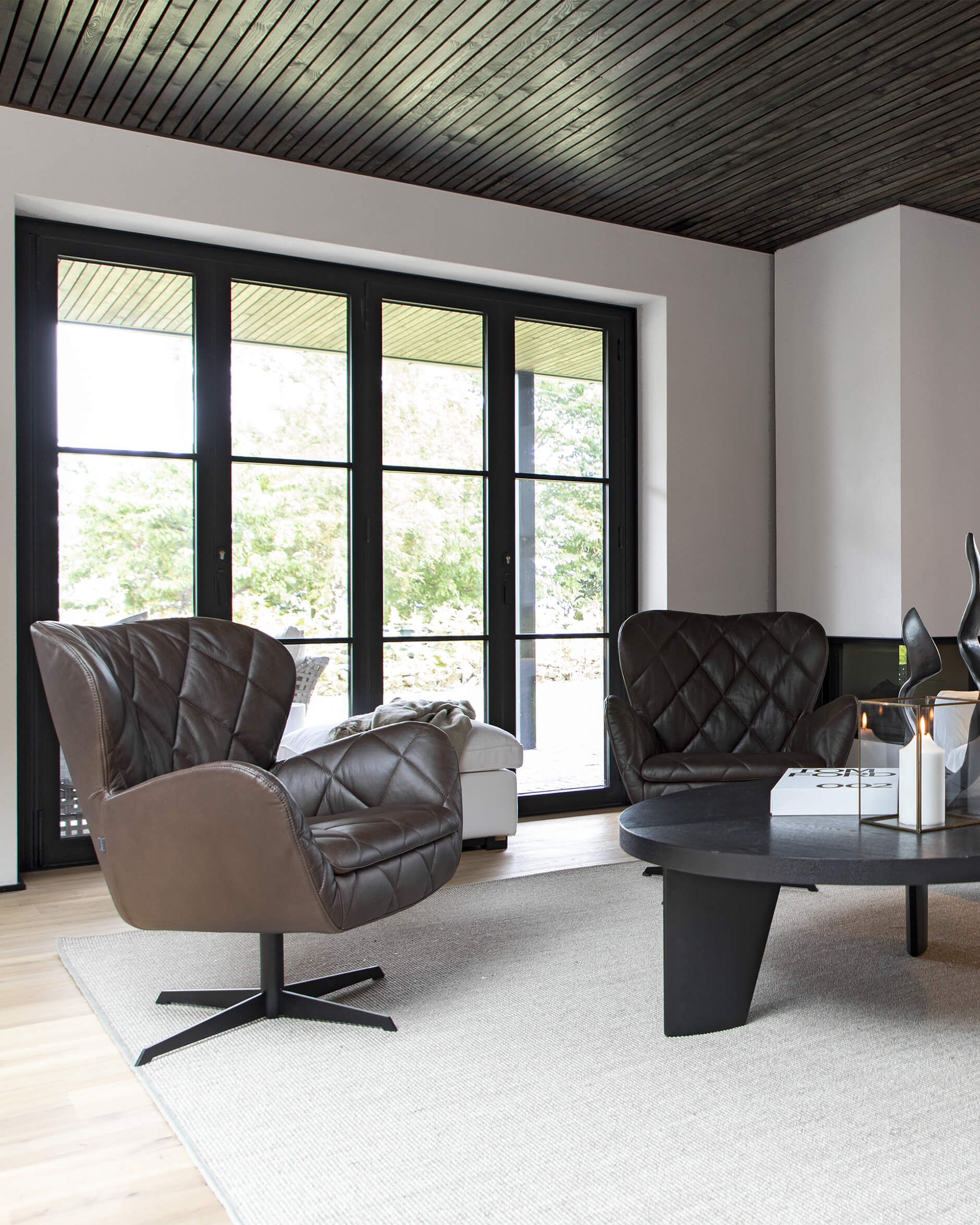 Jade swivel fåtölj espresso läder