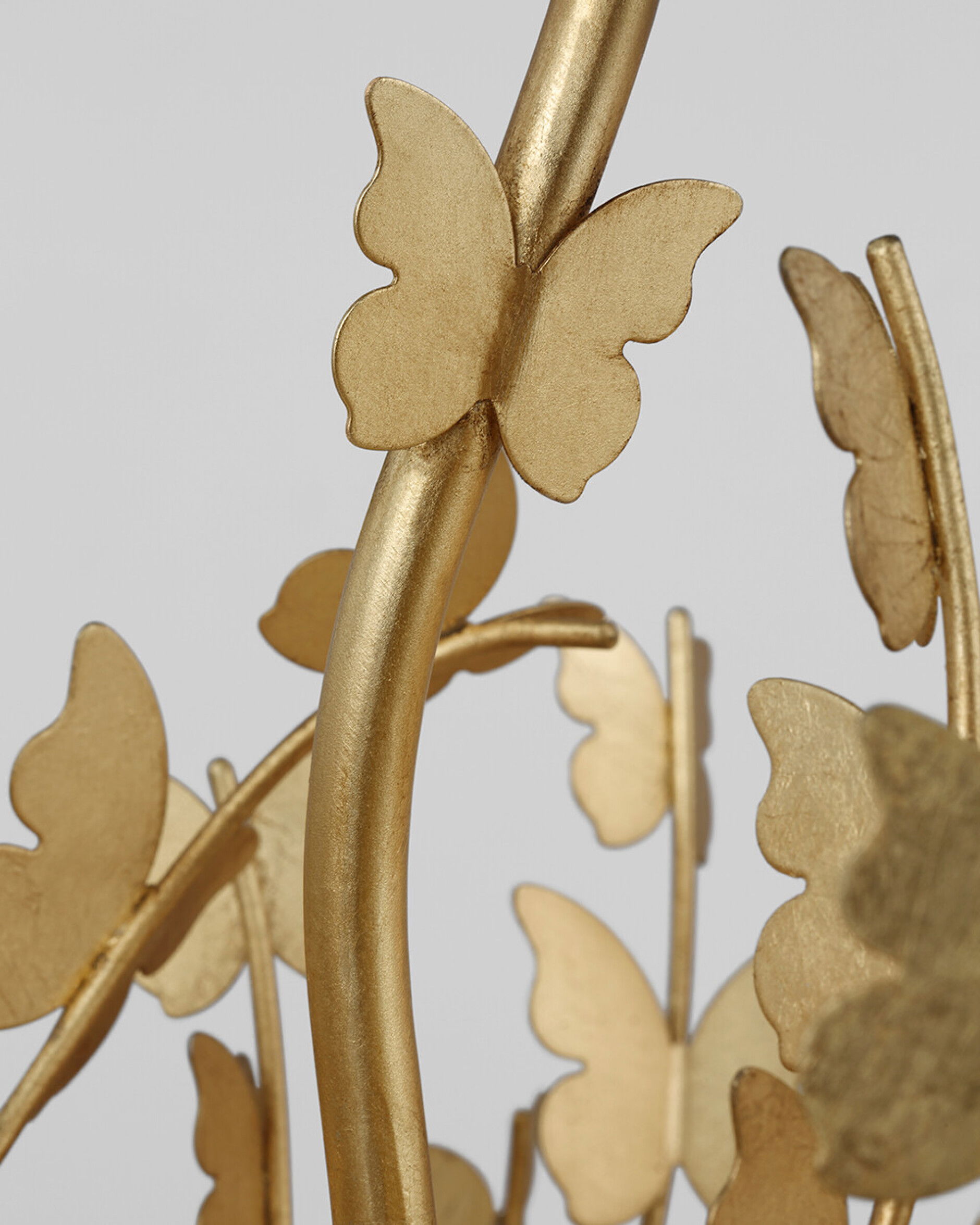 Farfalle takkrona linjär guld