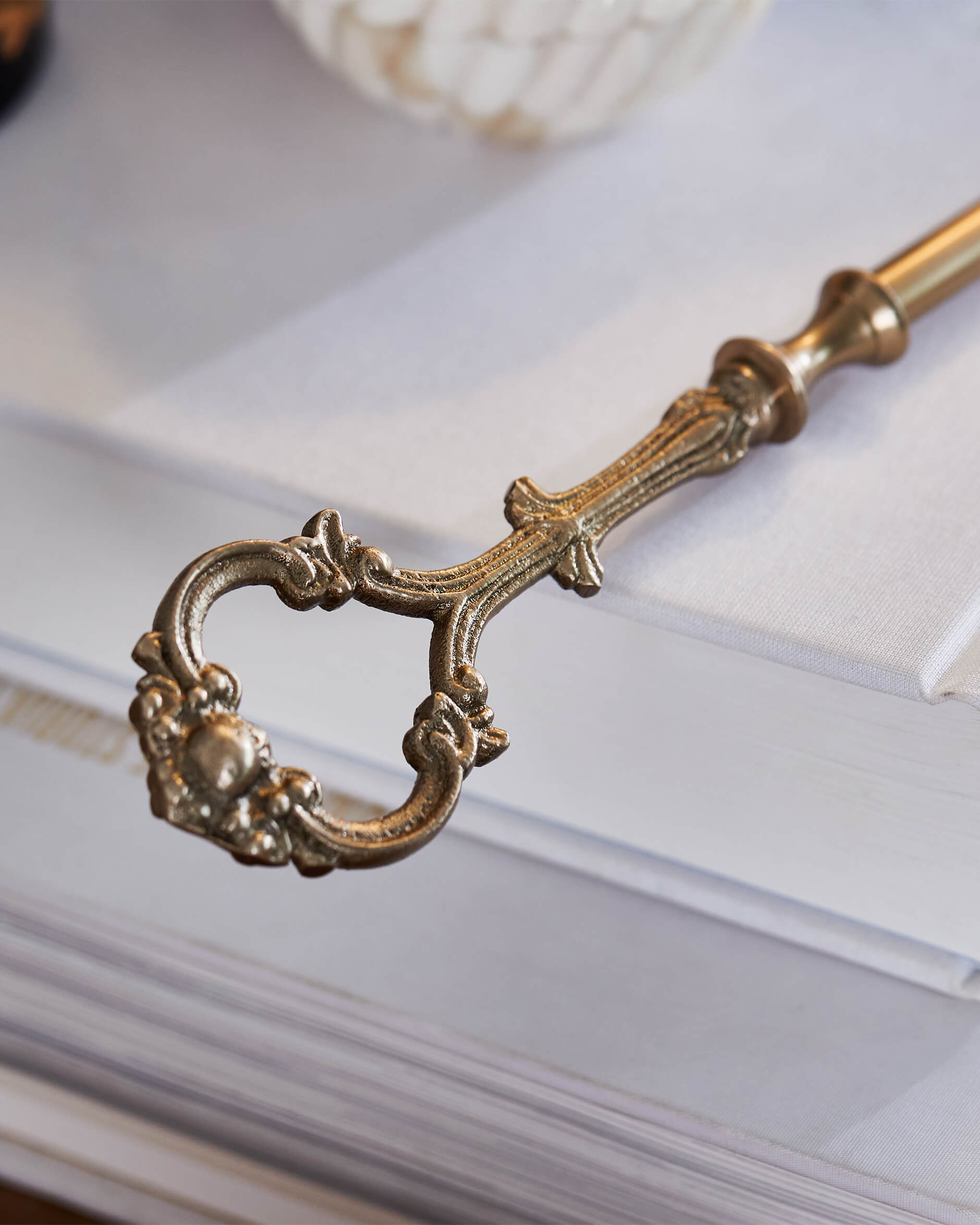 Maurice skohorn mässing