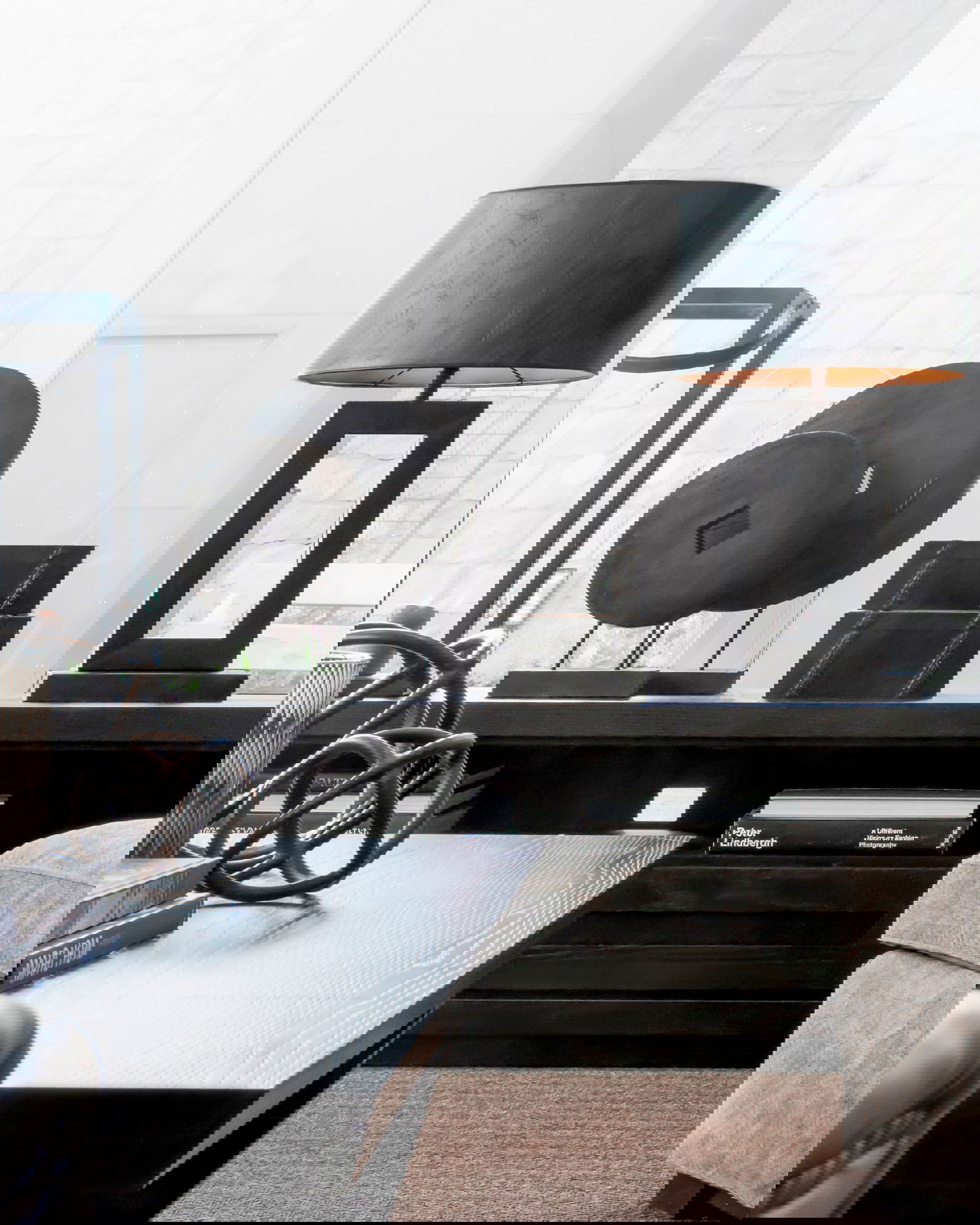 Troya dekoration svart