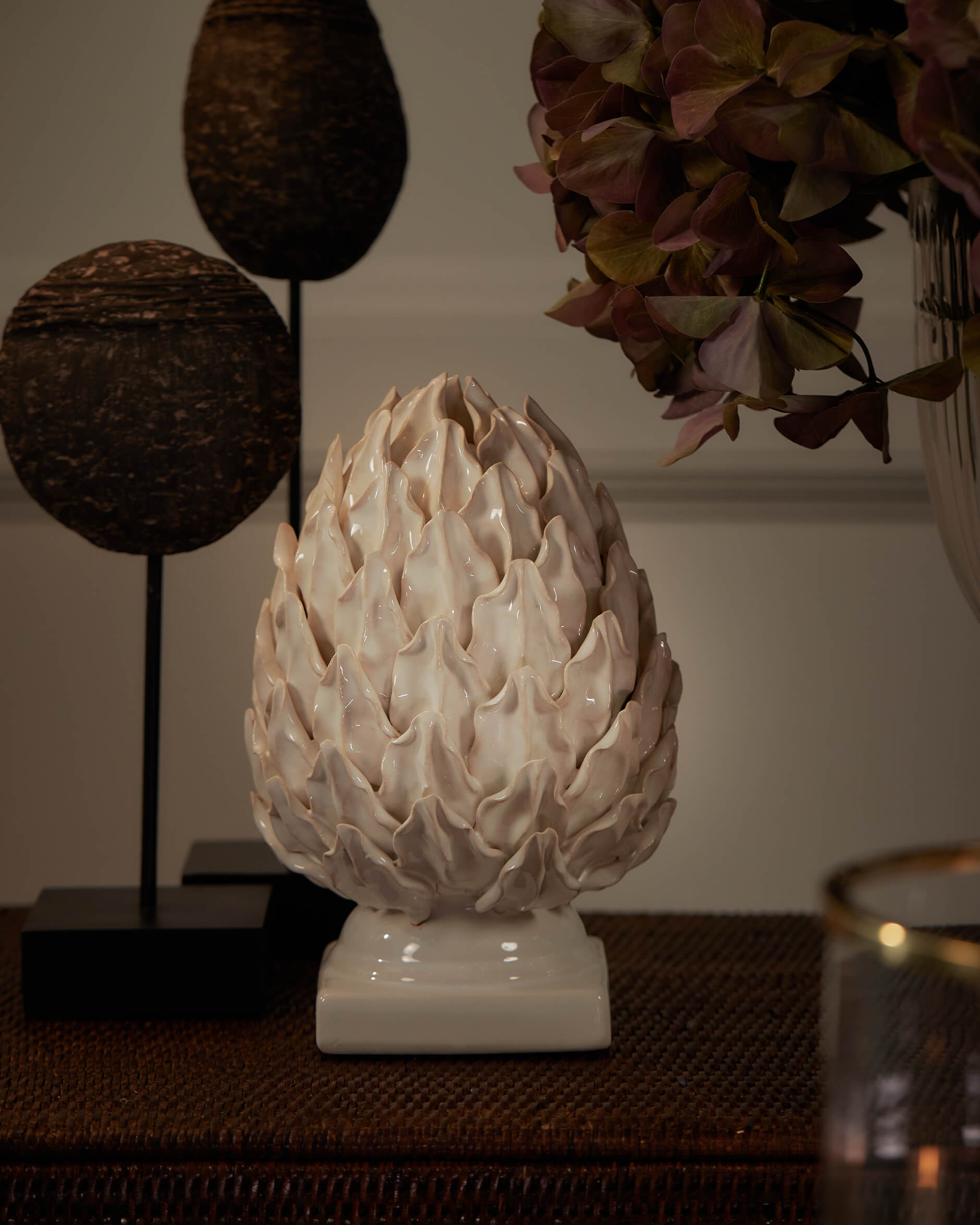 Natalia decoration white