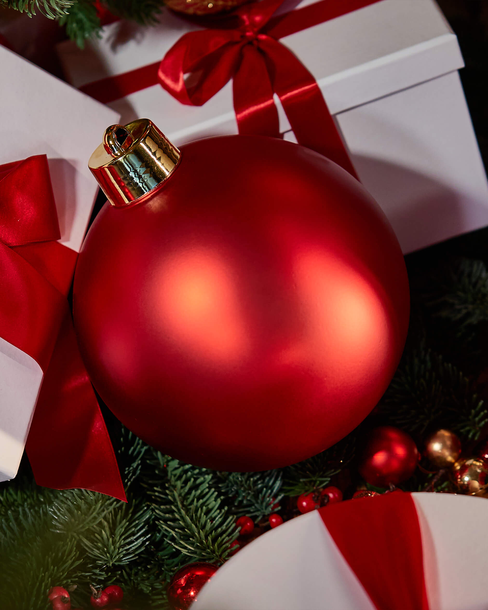 Lucy julkula röd matt 20cm