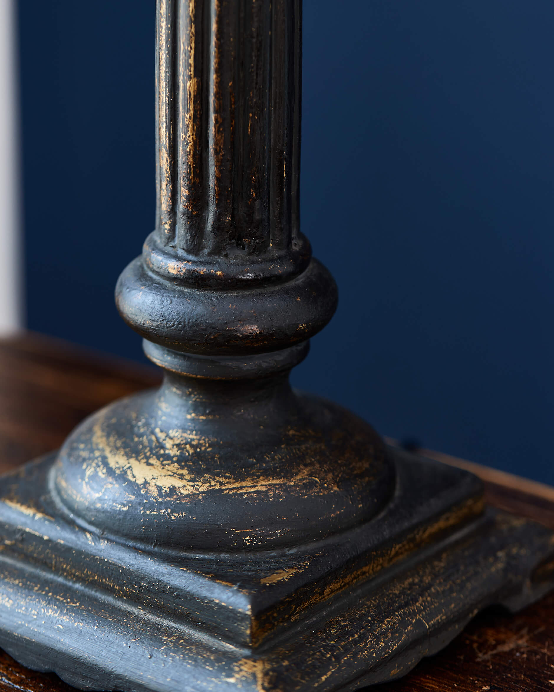 Lilith bordslampa brun