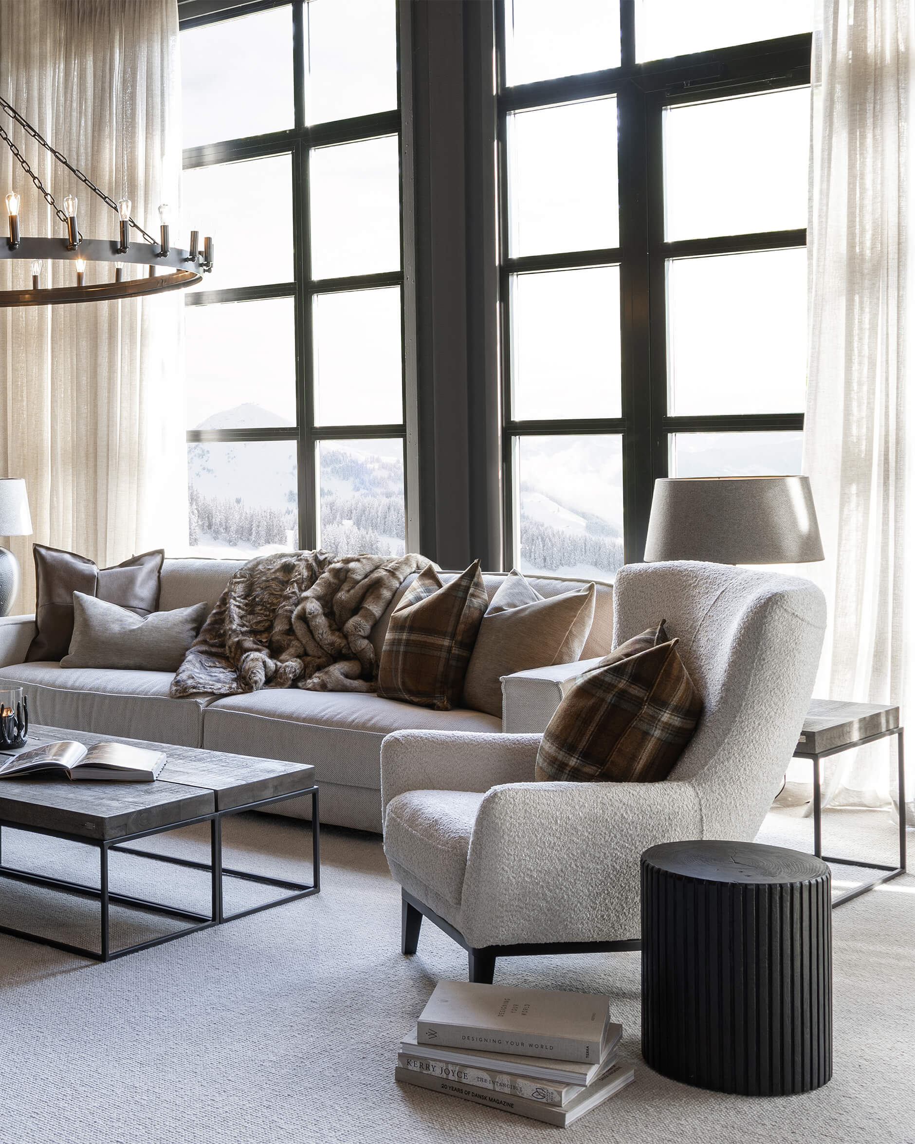 Russel fåtölj story cream