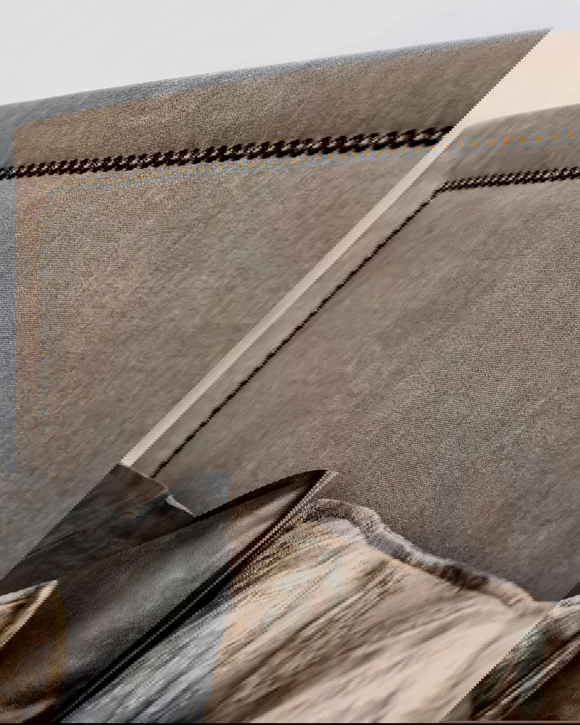 Paris sänggavel brun