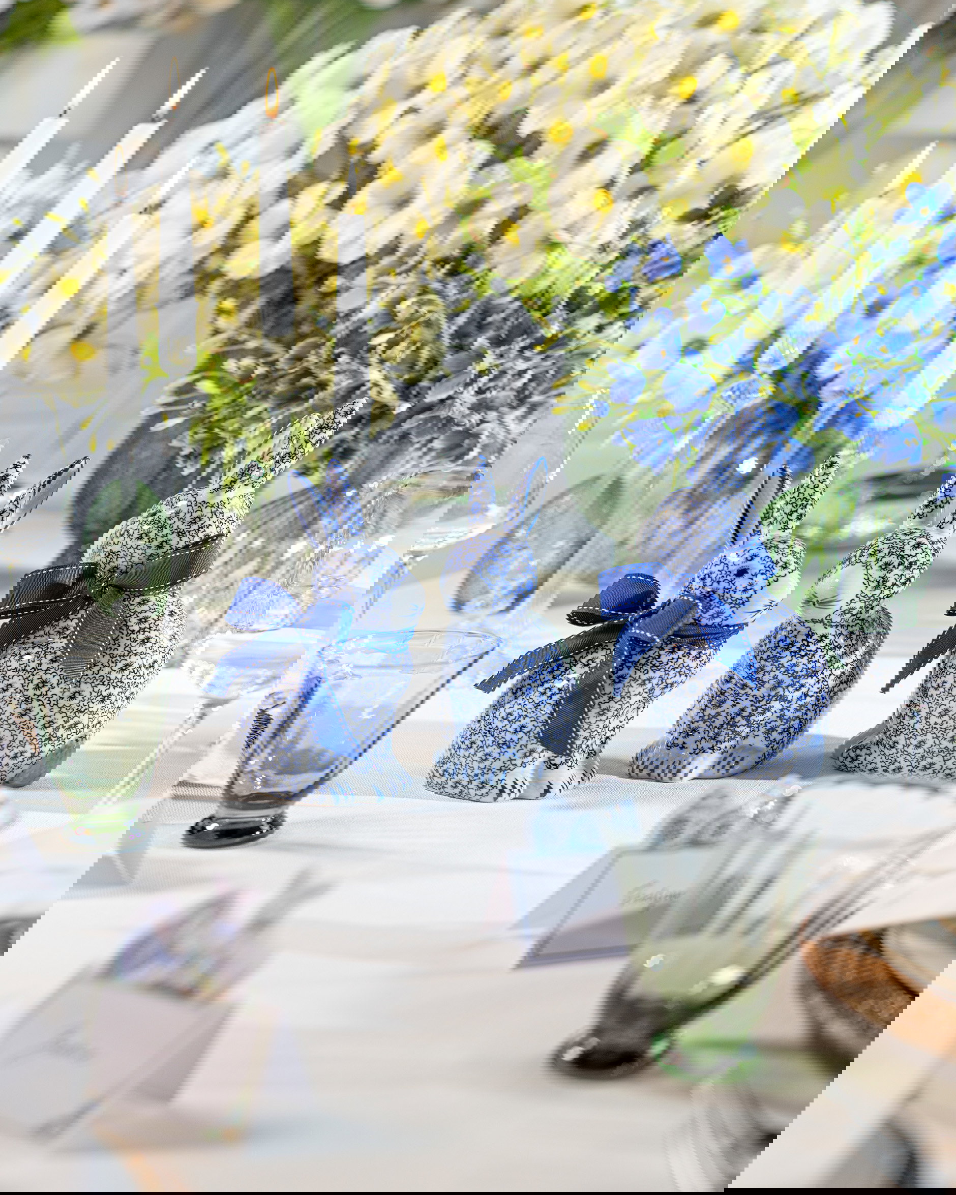 Estelle dekorationskanin blå/vit