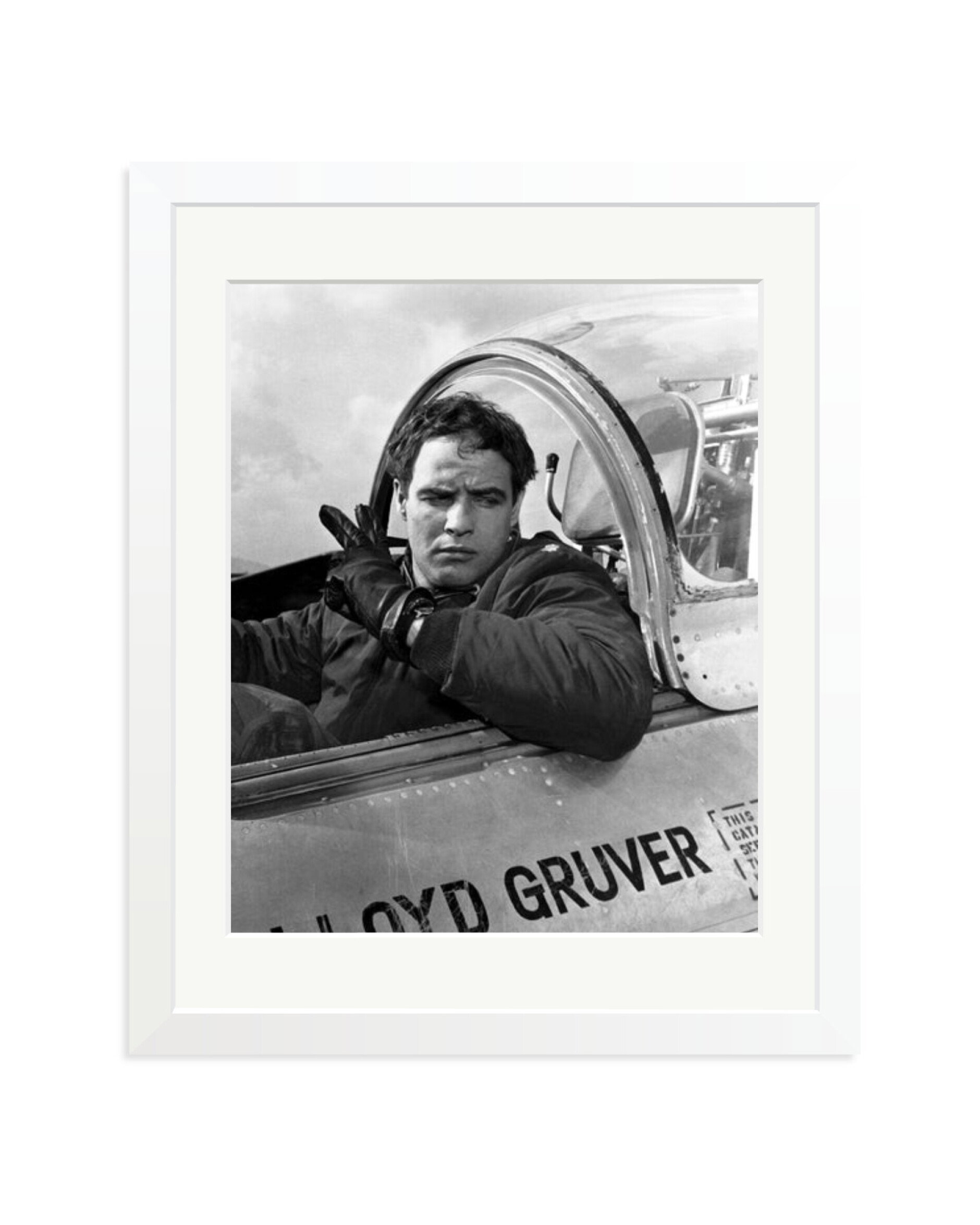 Brando, Sayonara White / Medium