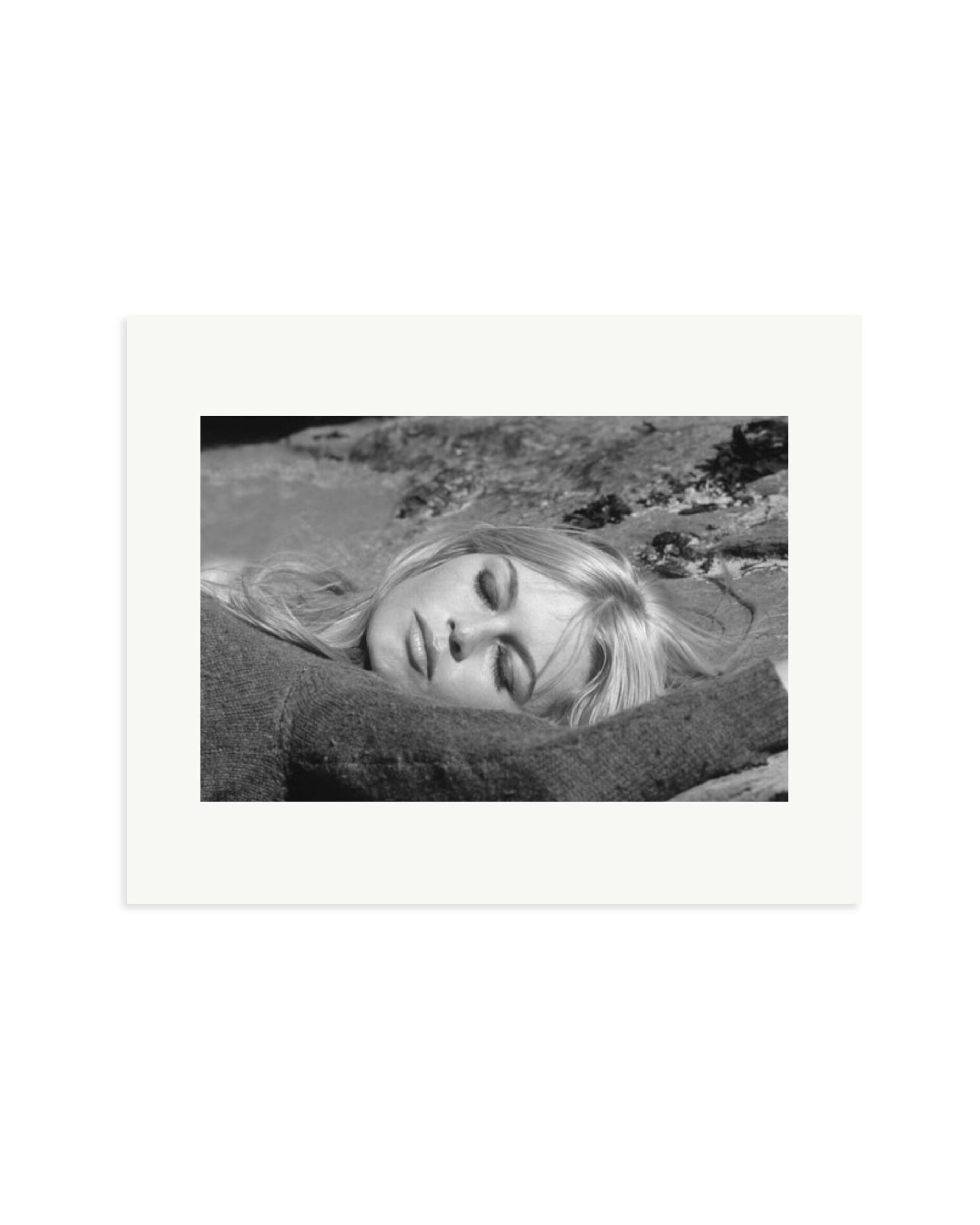 Sleeping Bardot Print Only / Medium