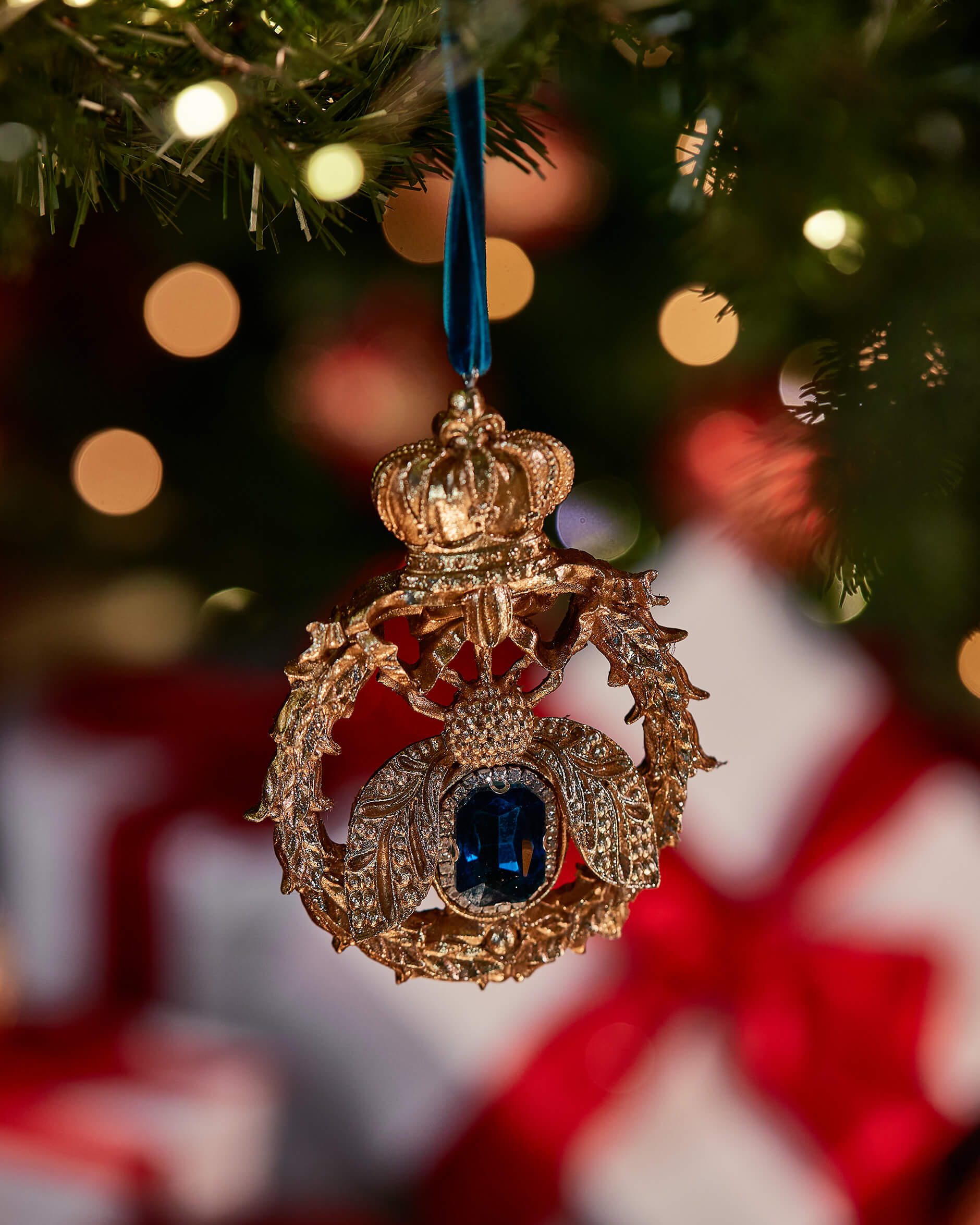 Beatrice-kuusenkoriste, mehiläinen kulta