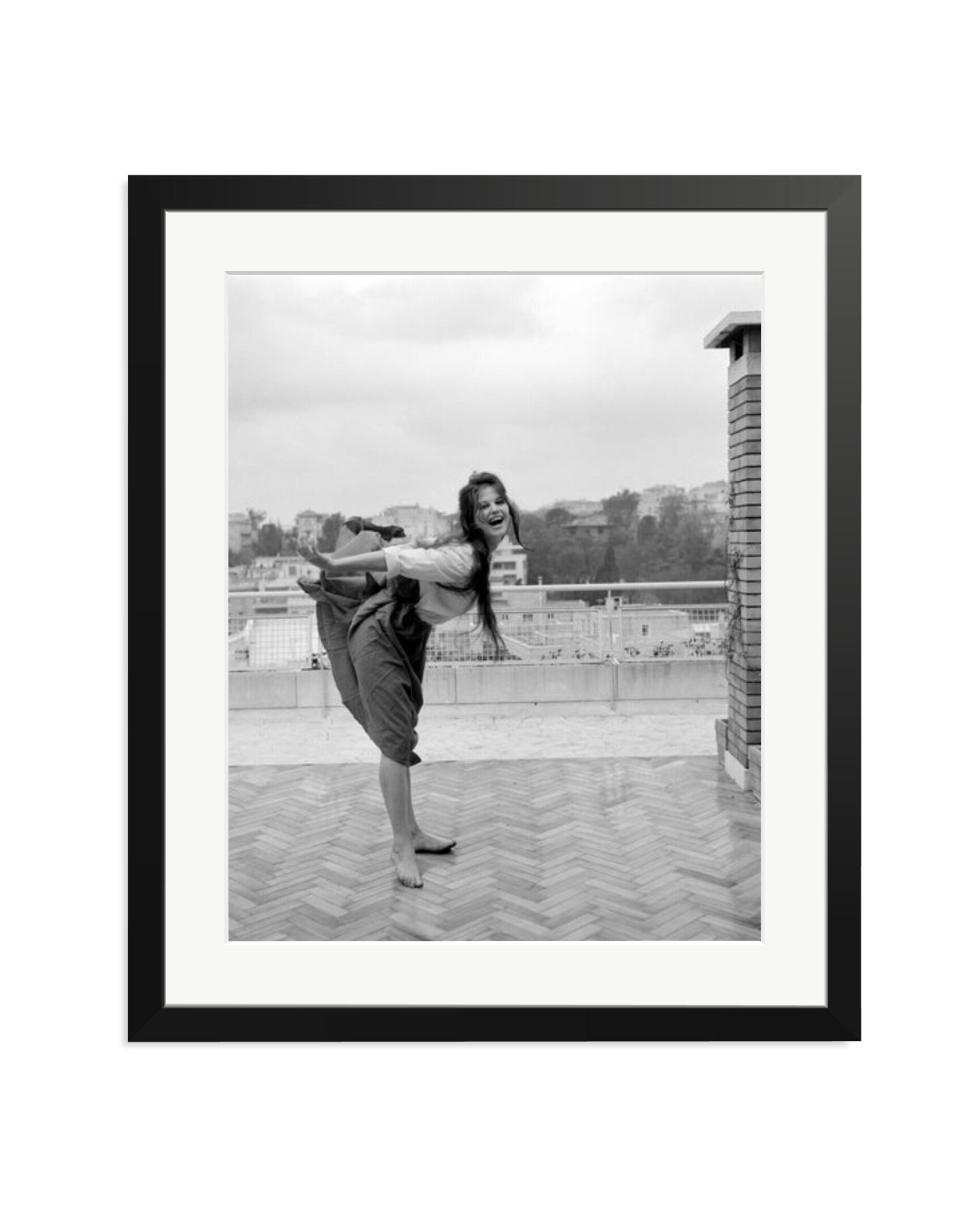 Cardinale in 1958 Black / Large
