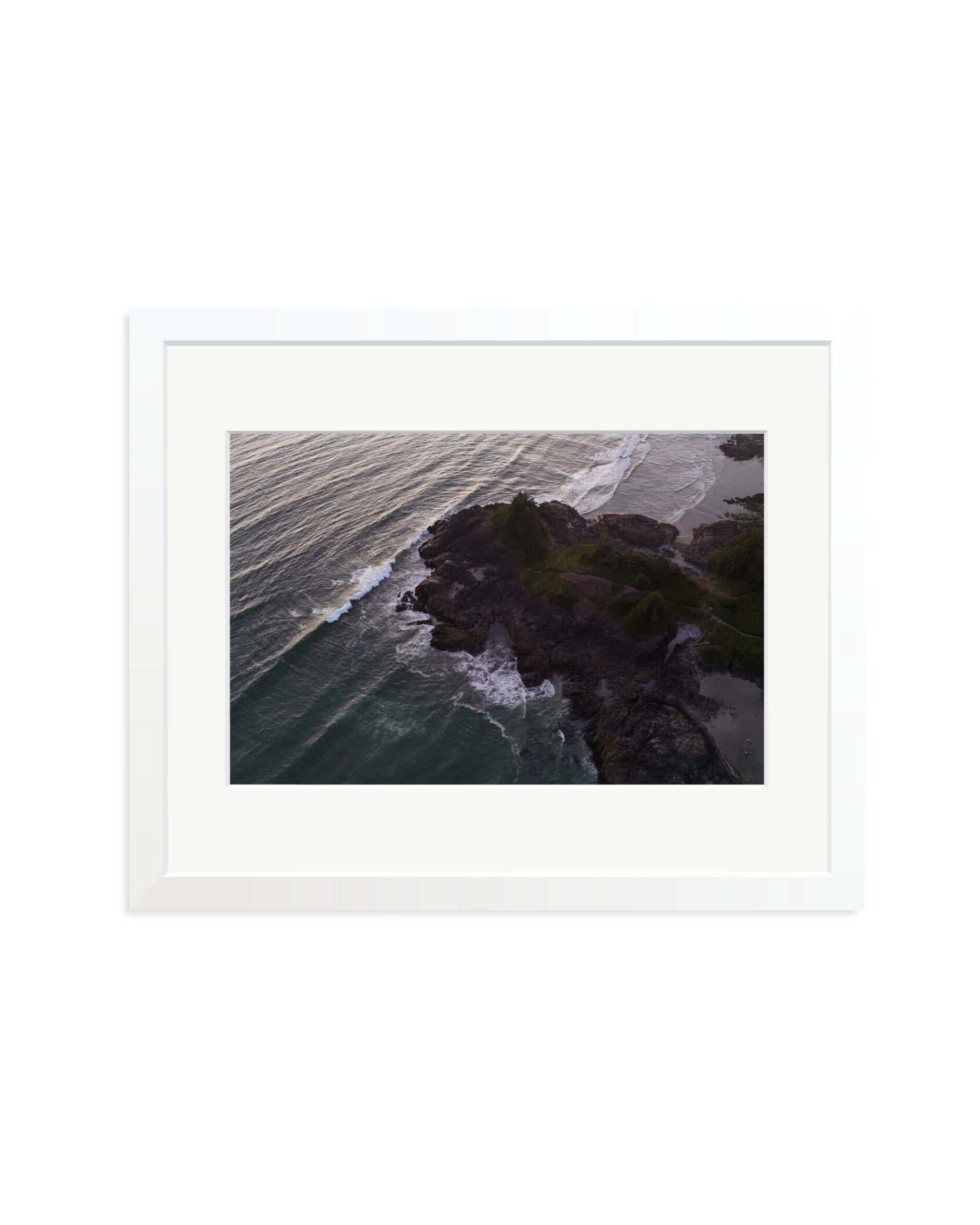 The Point at Nightfall White / Medium