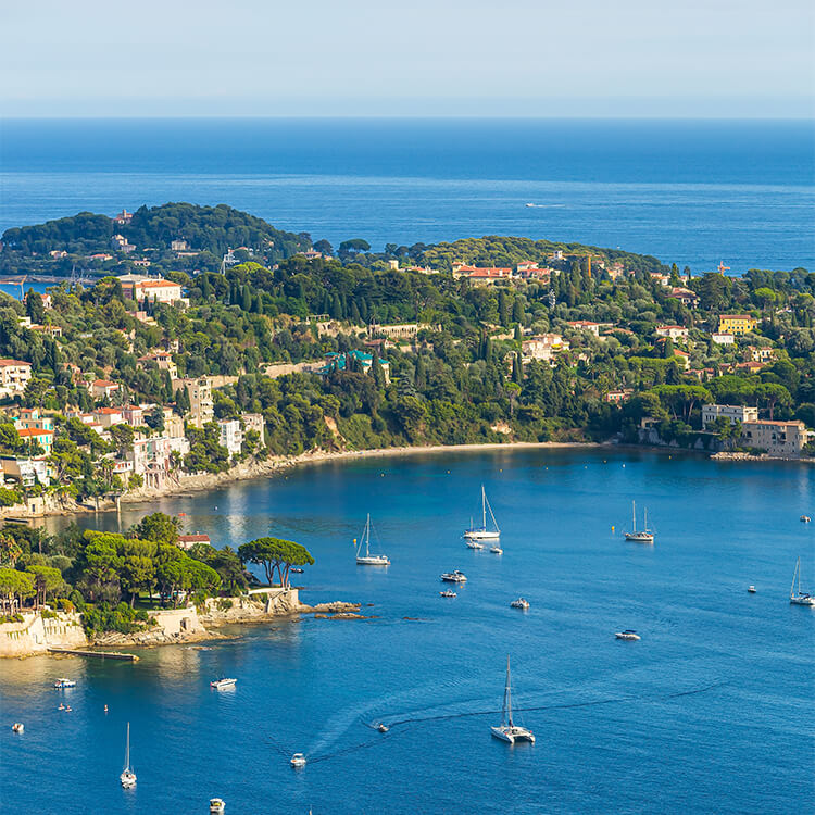 Newport Travel Guides