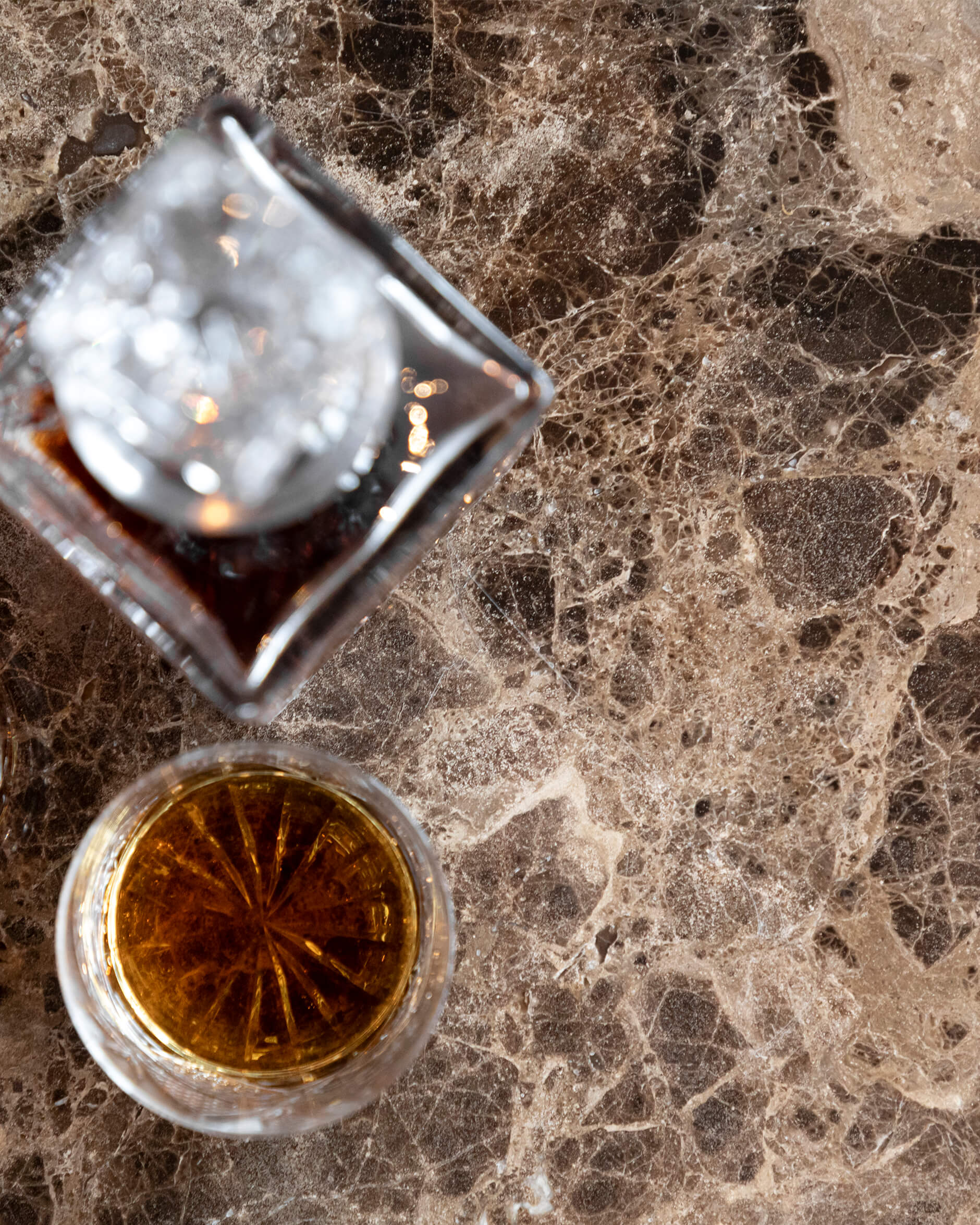 Cedes-marmoripöytä pronssi/tummanruskea OUTLET