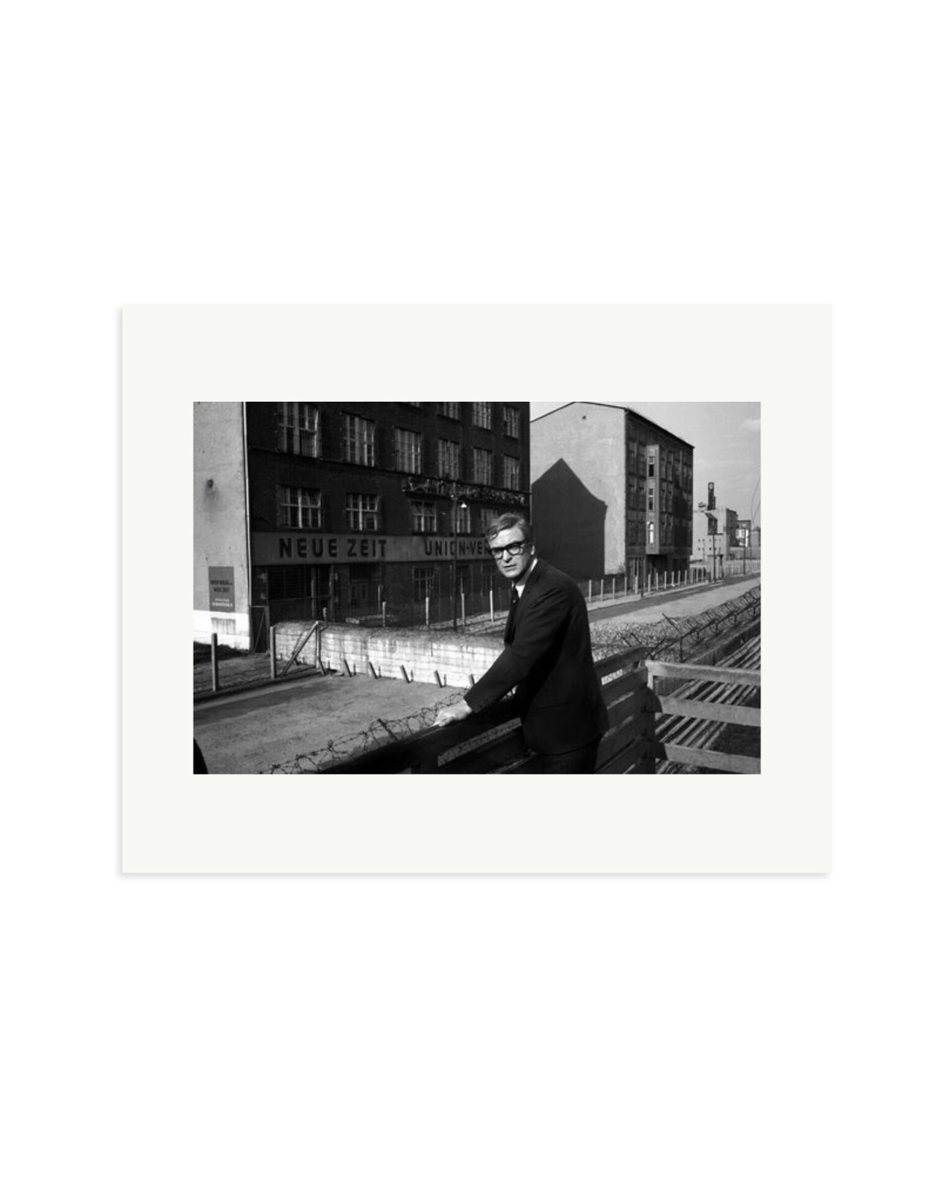 Berliner Caine Print Only / Medium
