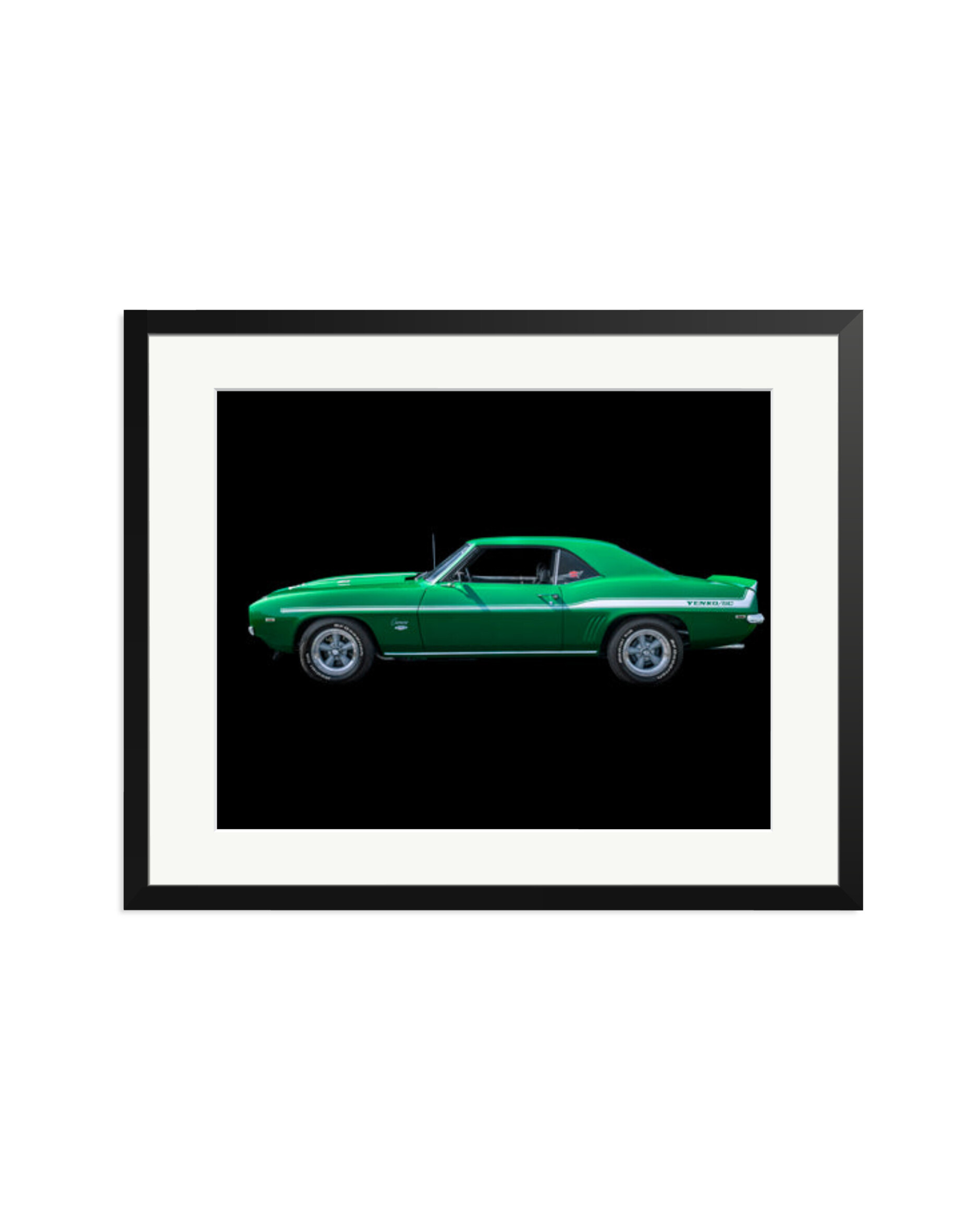 Chevrolet Camaro Black / XL