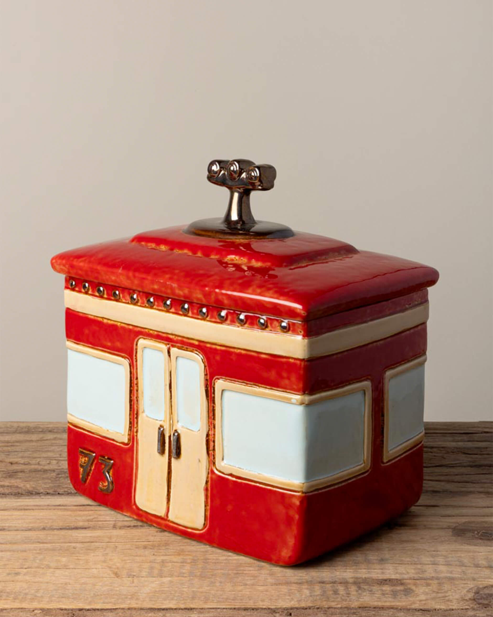 Gondoli rasia punainen