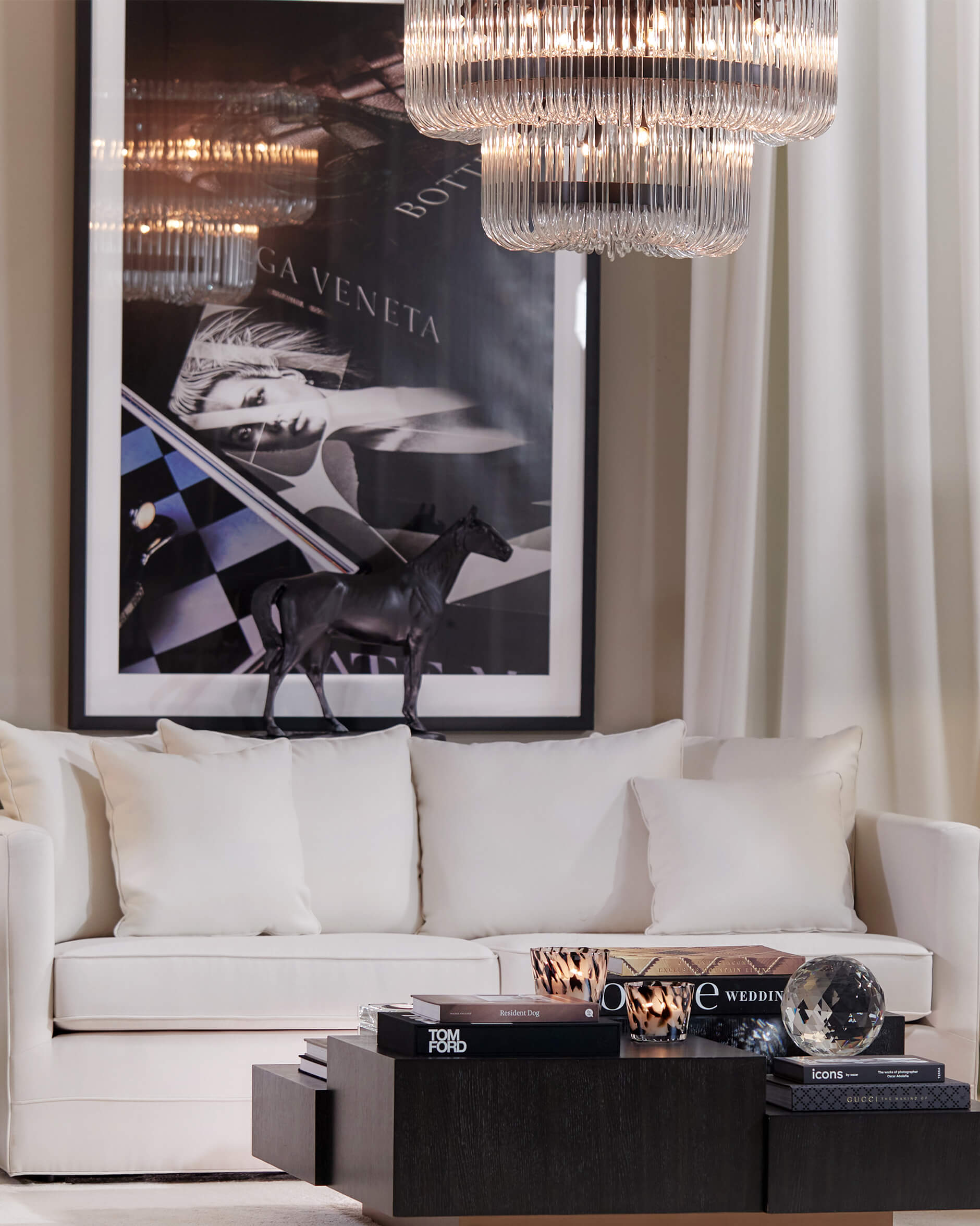 Monroe Sofa, Off-white