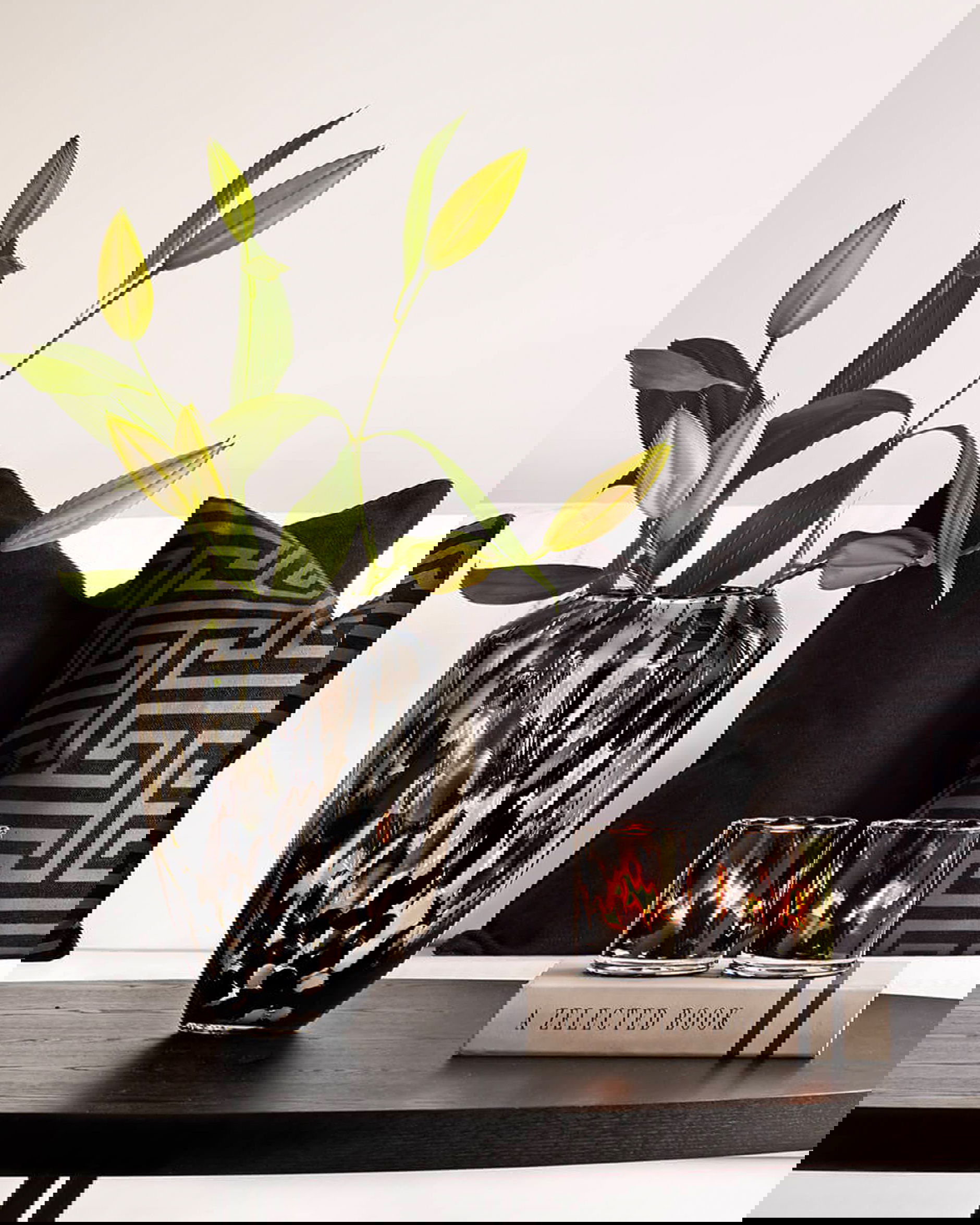 Marseille vase black