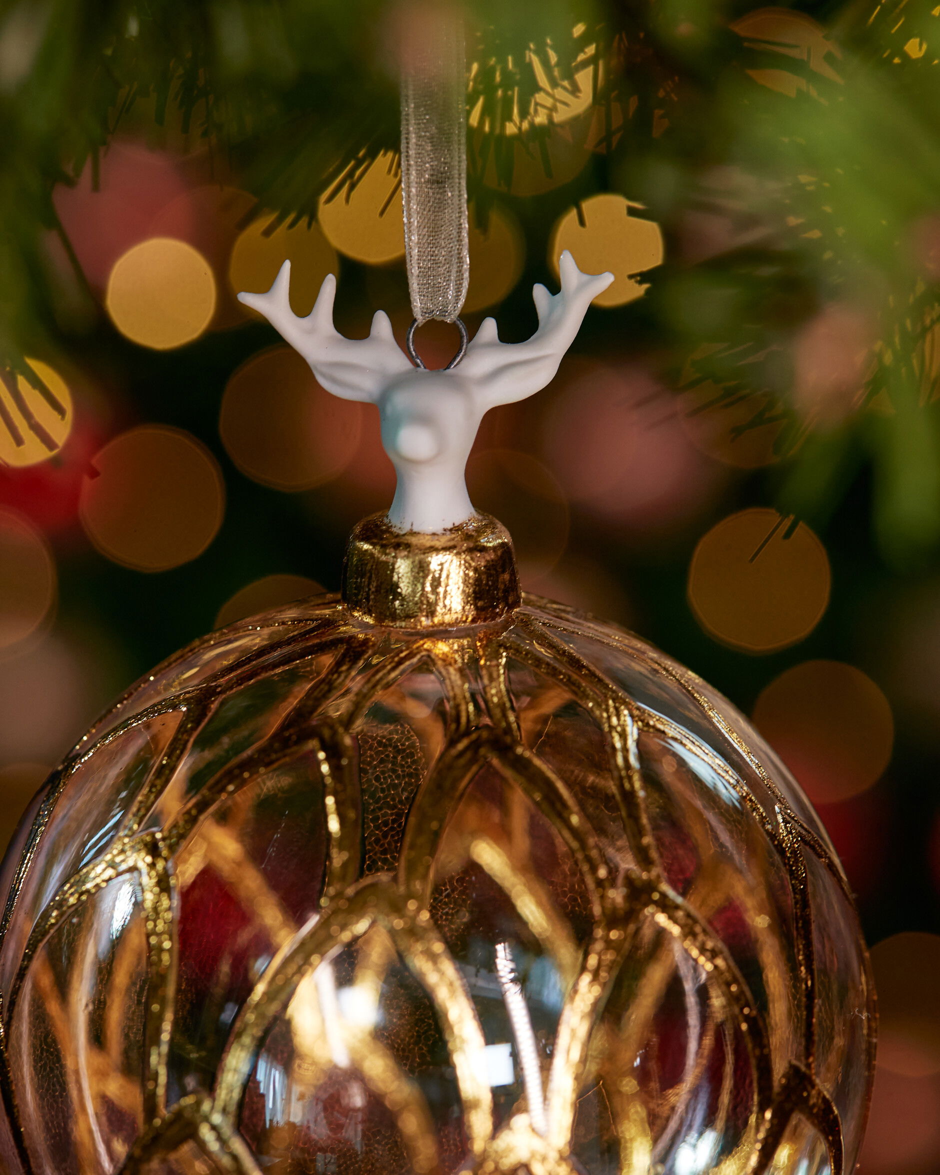 Ivory Deer kerstbal goud 10 cm