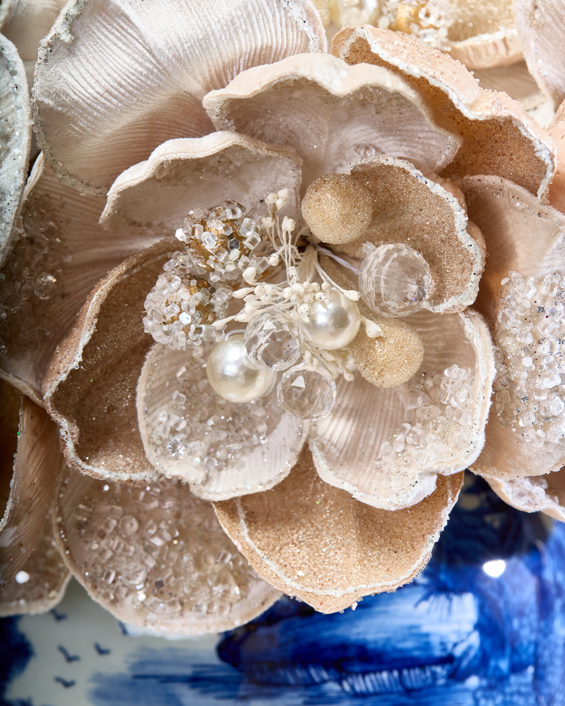 Magnolia Pearl dekorationsgren champagne