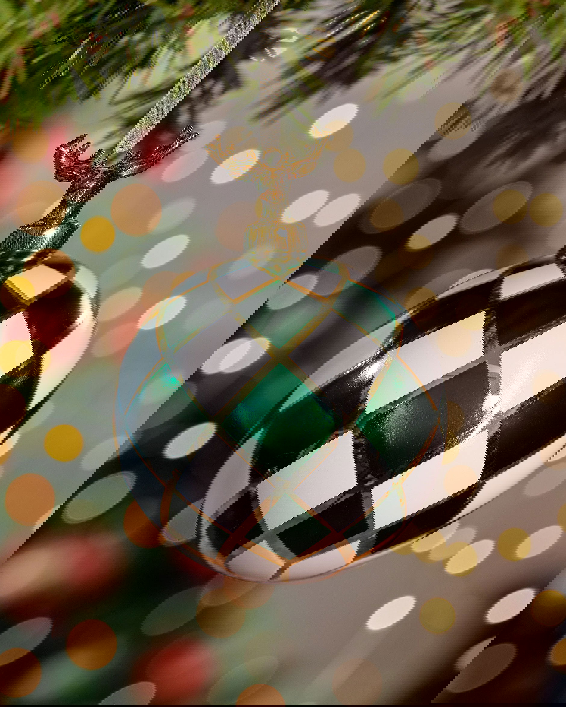 Damian Bauble Green/White 10cm