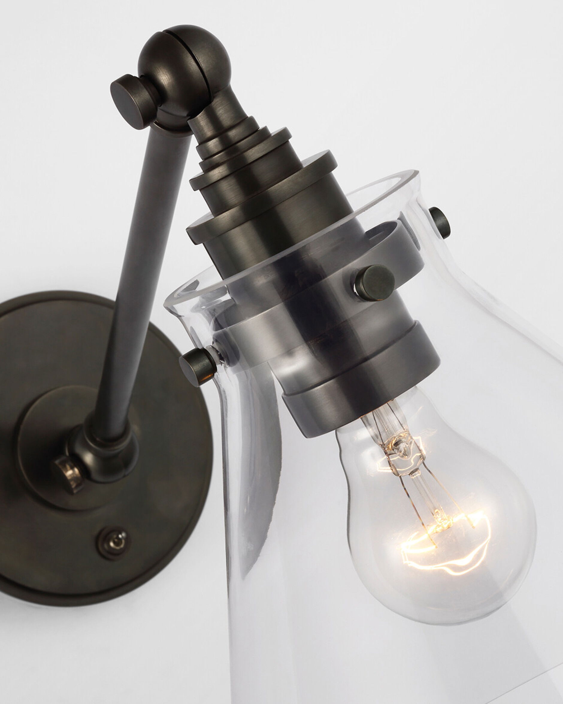 Parkington vägglampa brons/klarglas