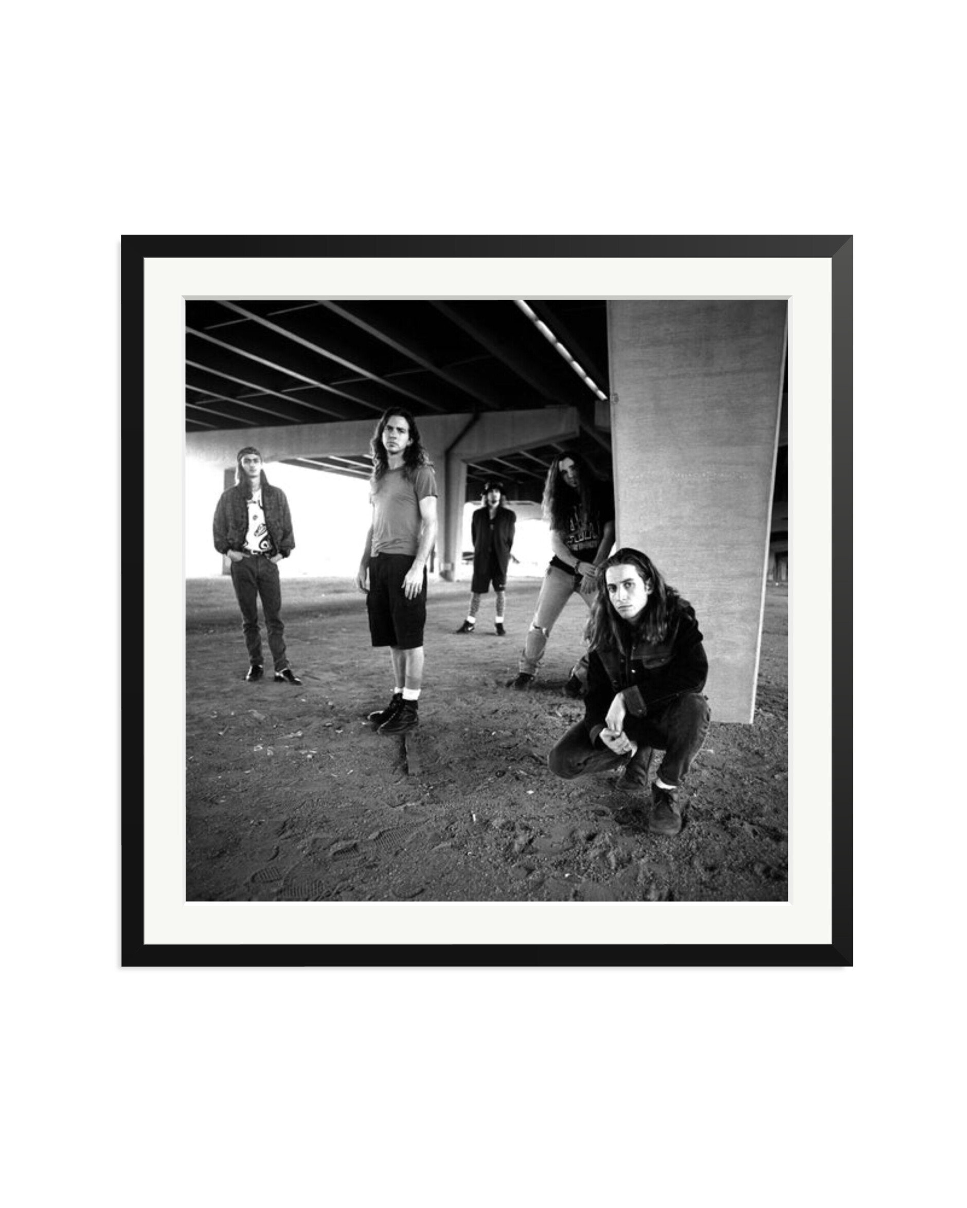 Pearl Jam in 1991 Black / XXL