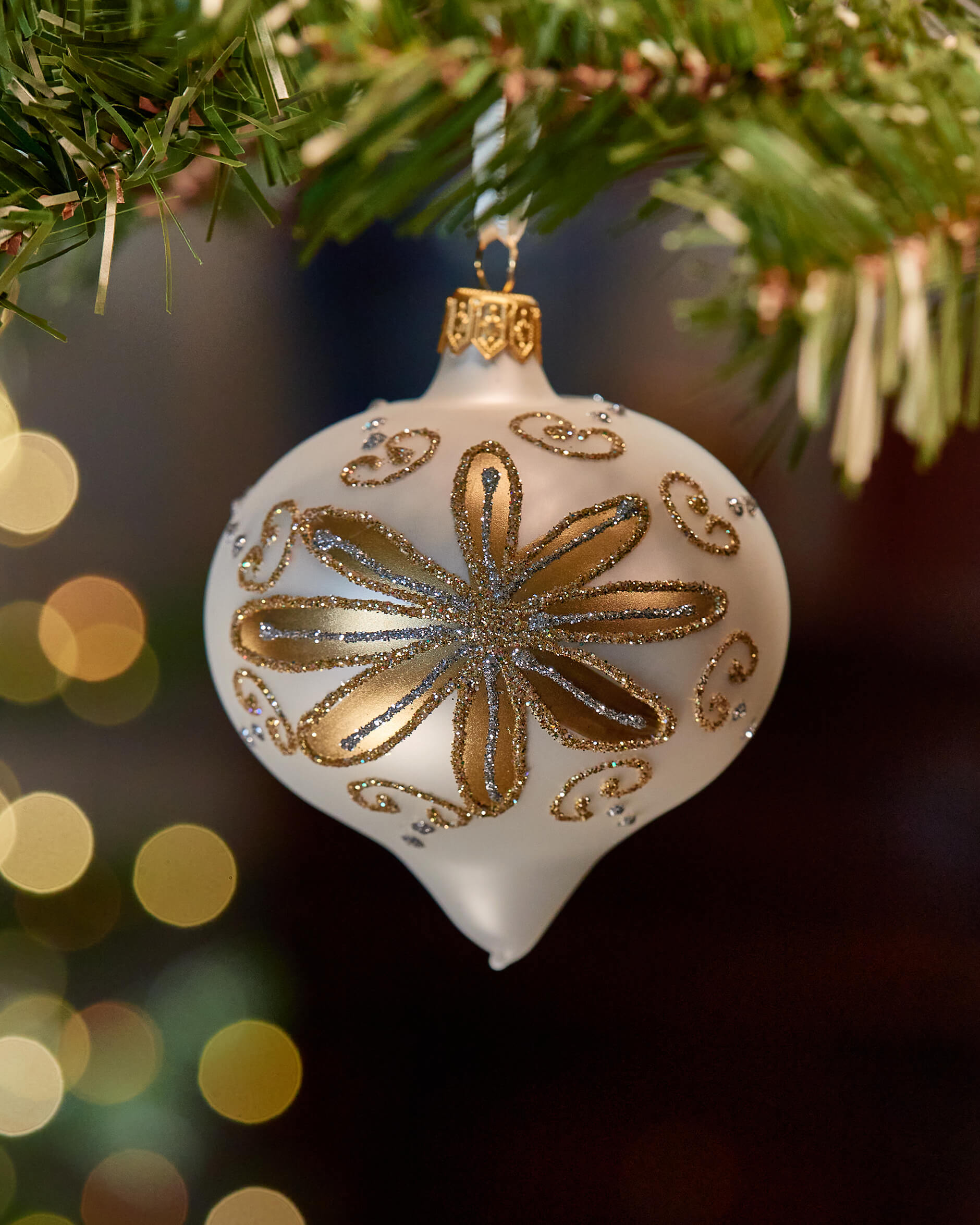 Lux Wintery -joulupallo, valkoinen