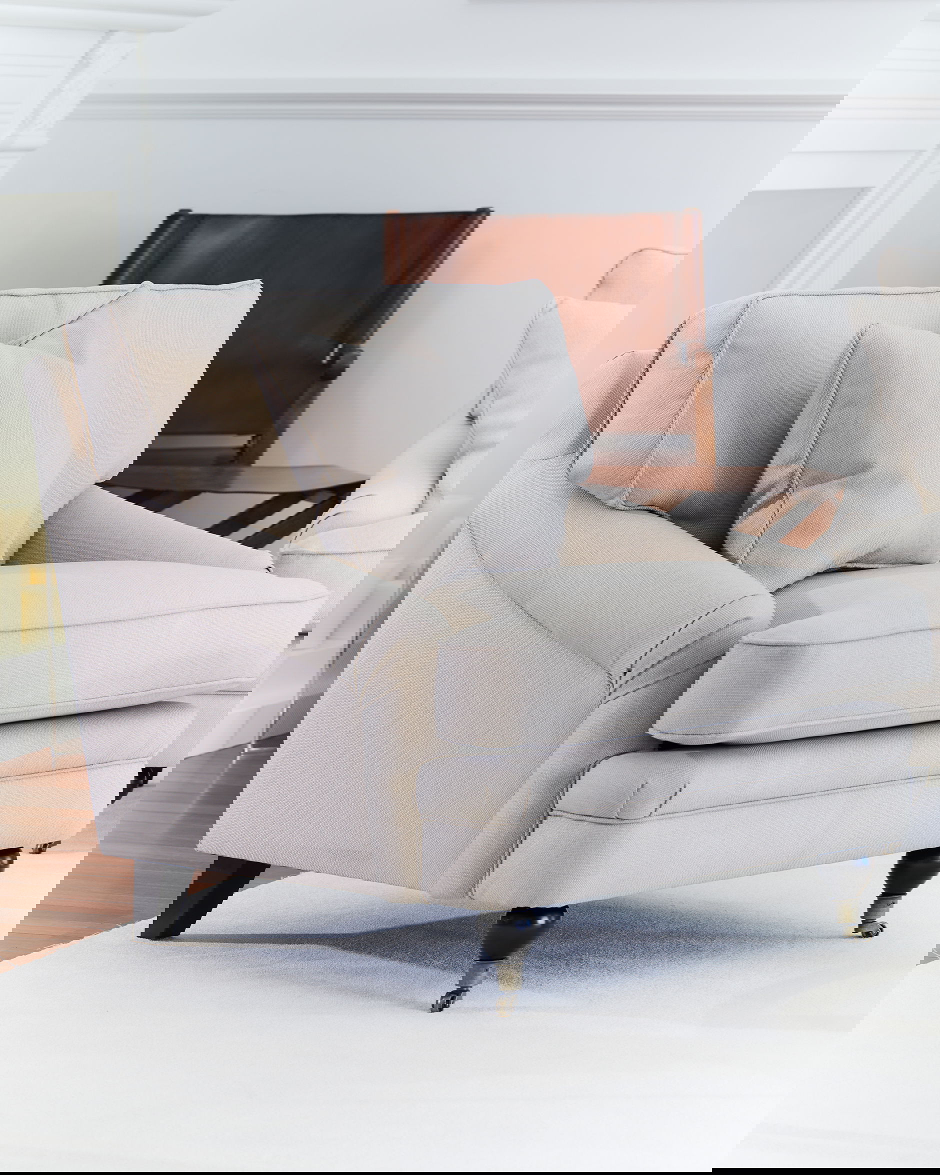 Howard Classic fåtölj sand