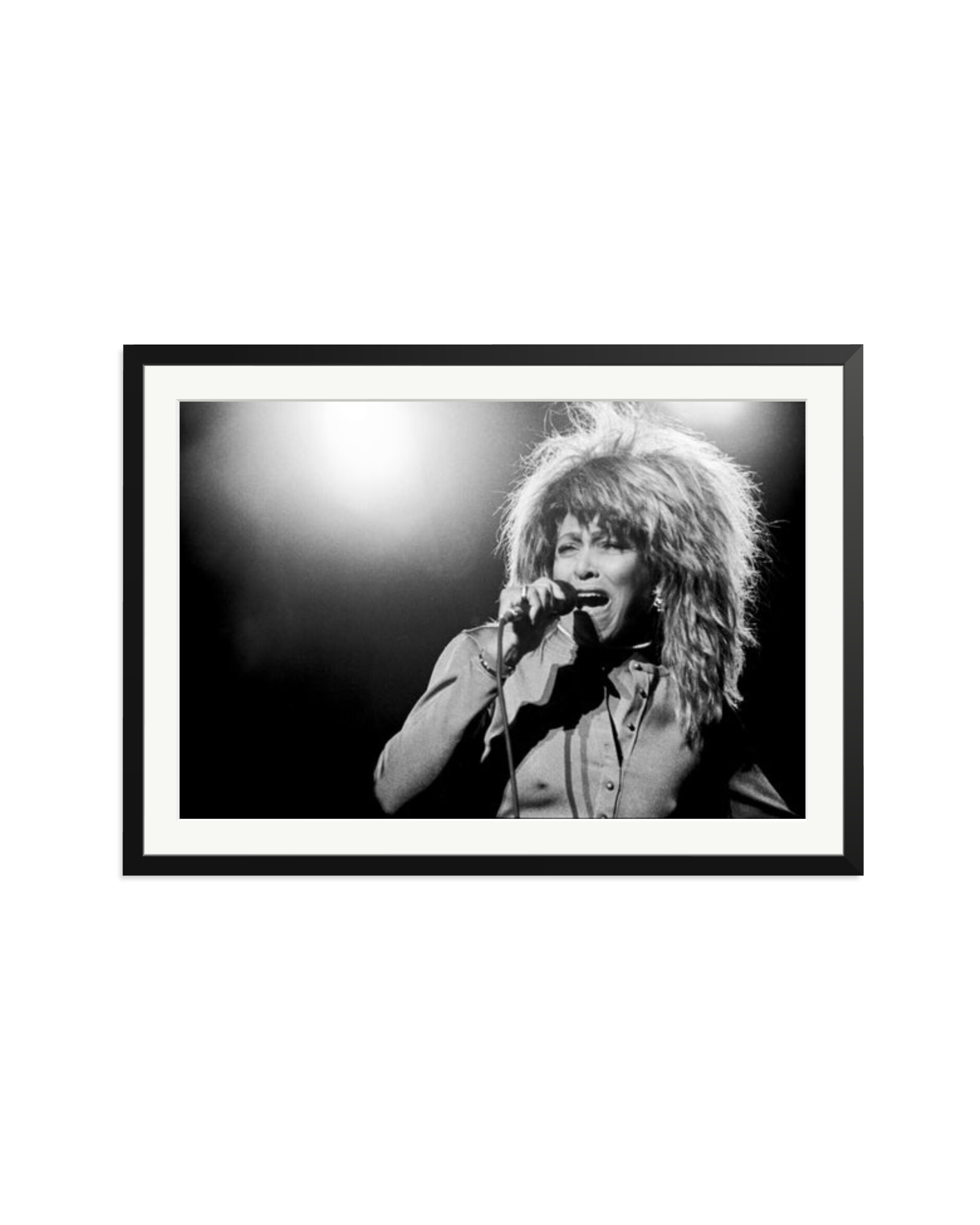 Tina Turner on stage in 1987 Black / XXL