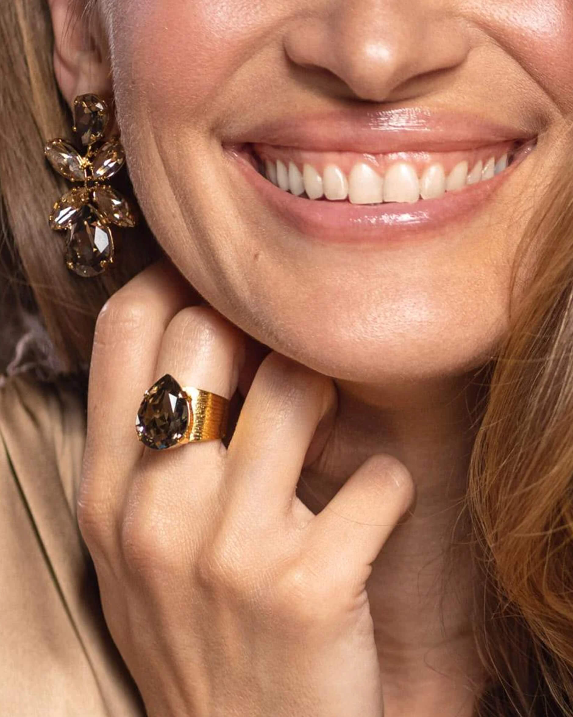 Classic Drop Ring Greige