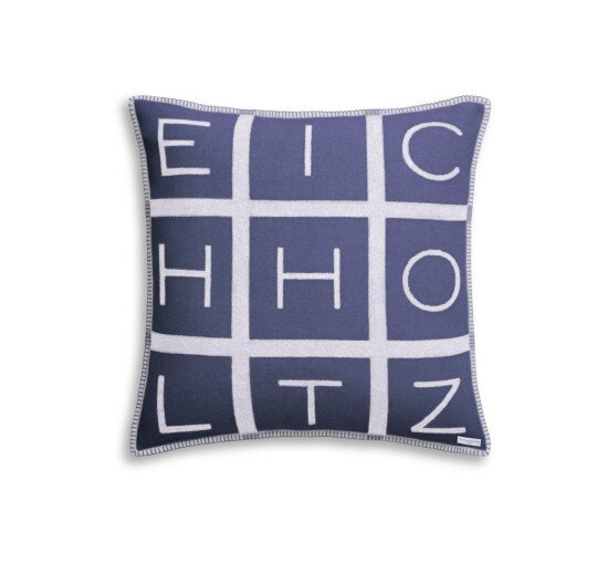 Blue - Zera cushion off white