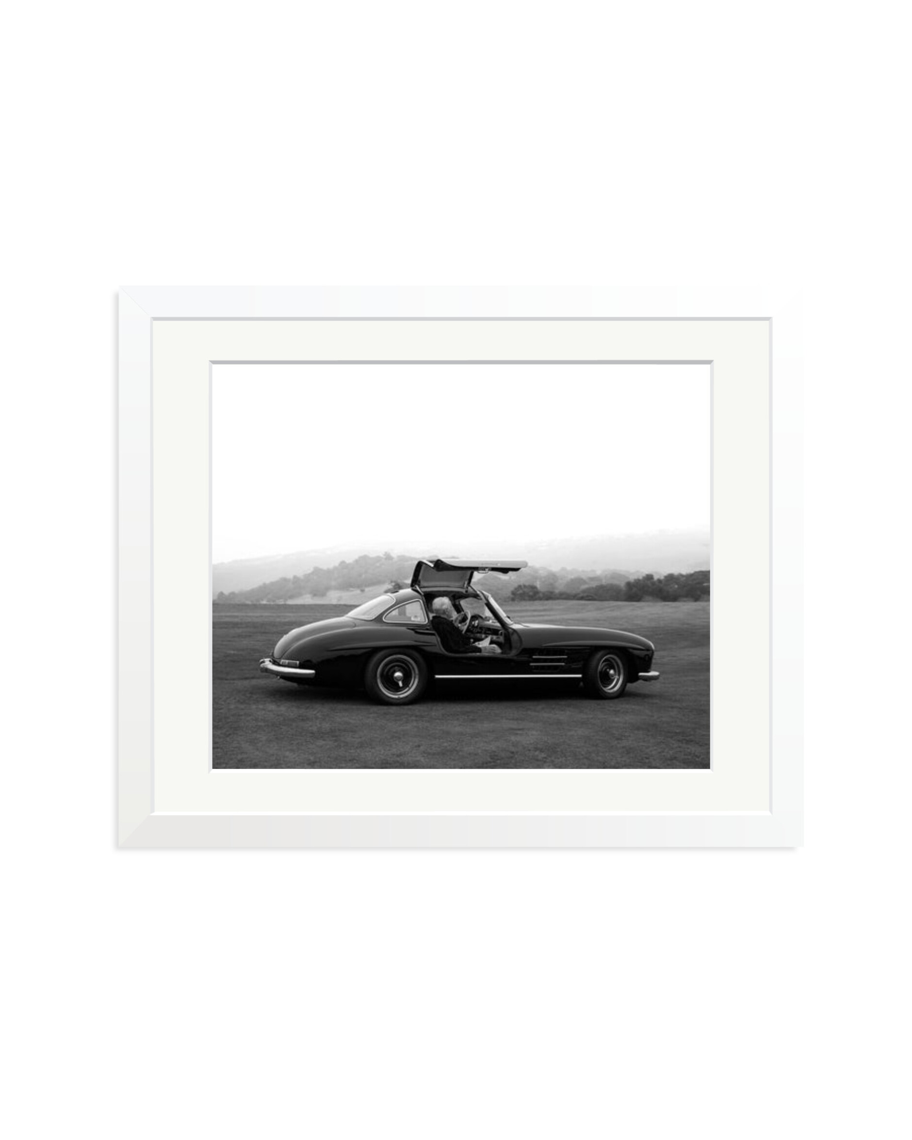Mercedes-Benz 300SL White / Medium