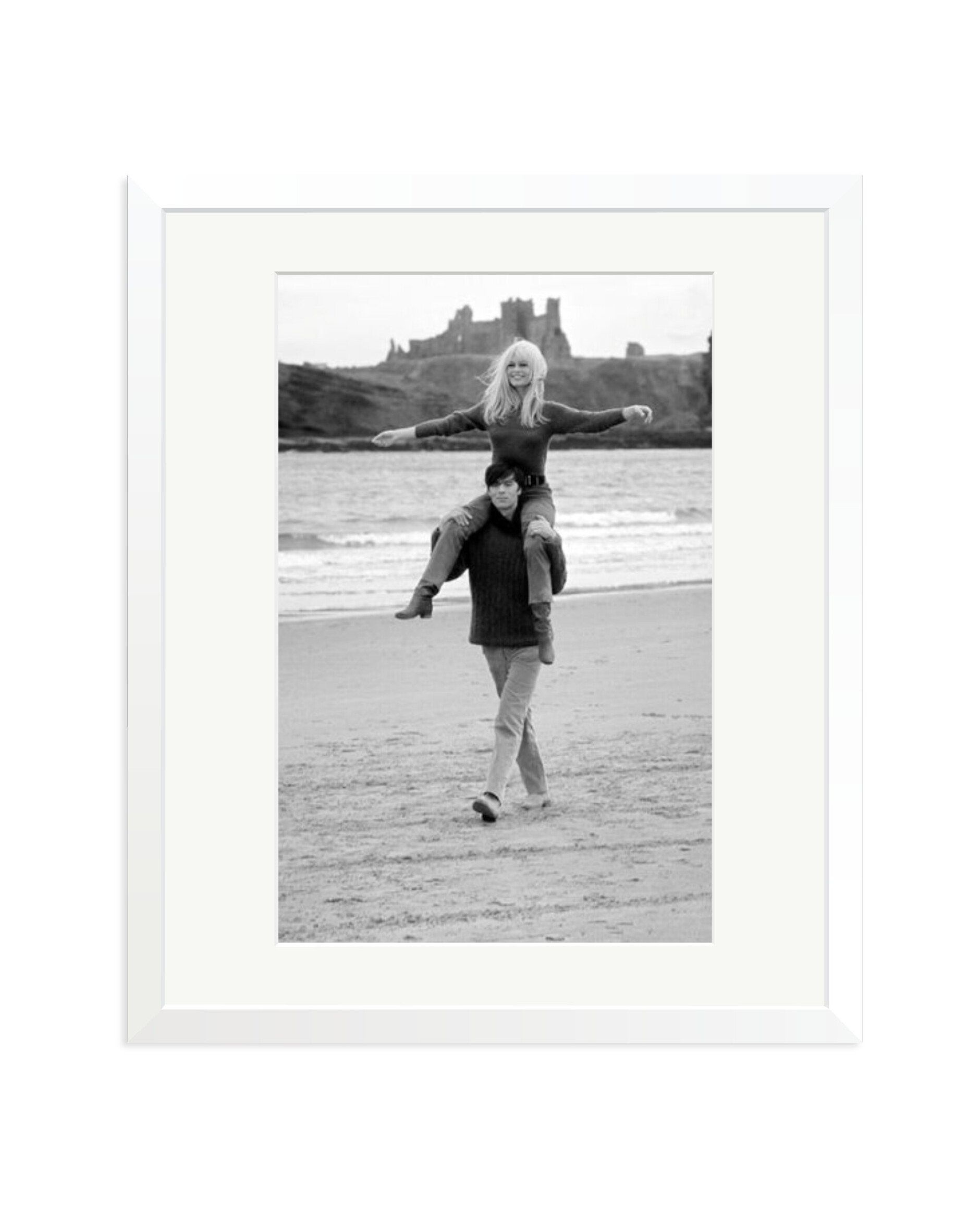 Bardot and Terzieff White / Large