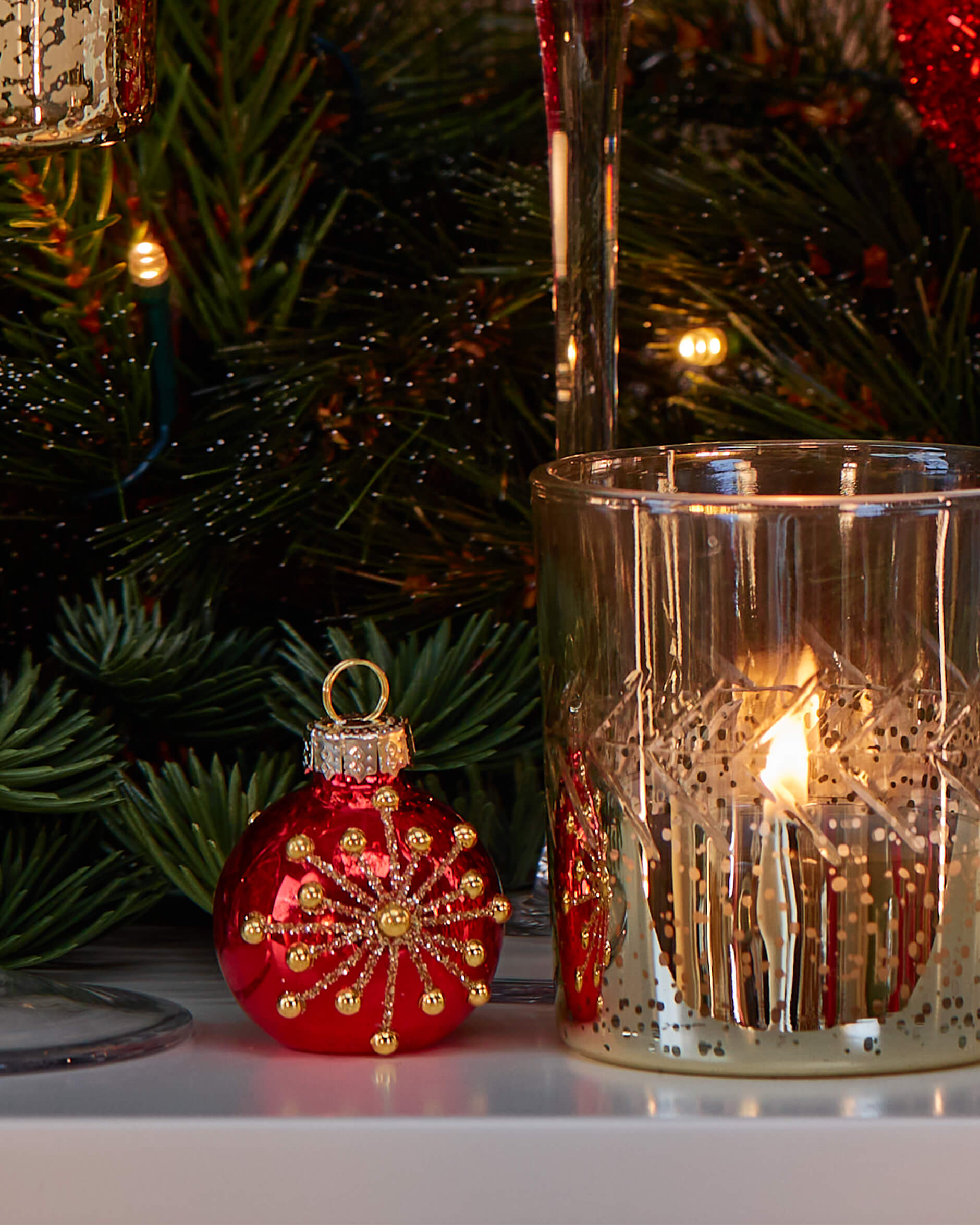 Charlotte-korttipidike, punainen 6 kpl