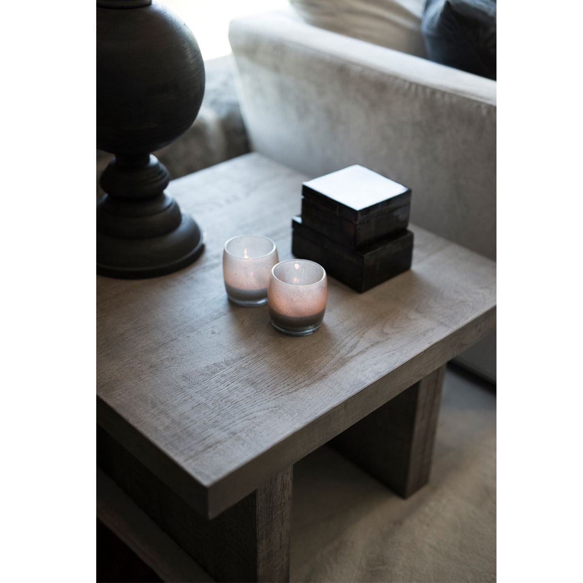 Plint sidobord pebbles grey