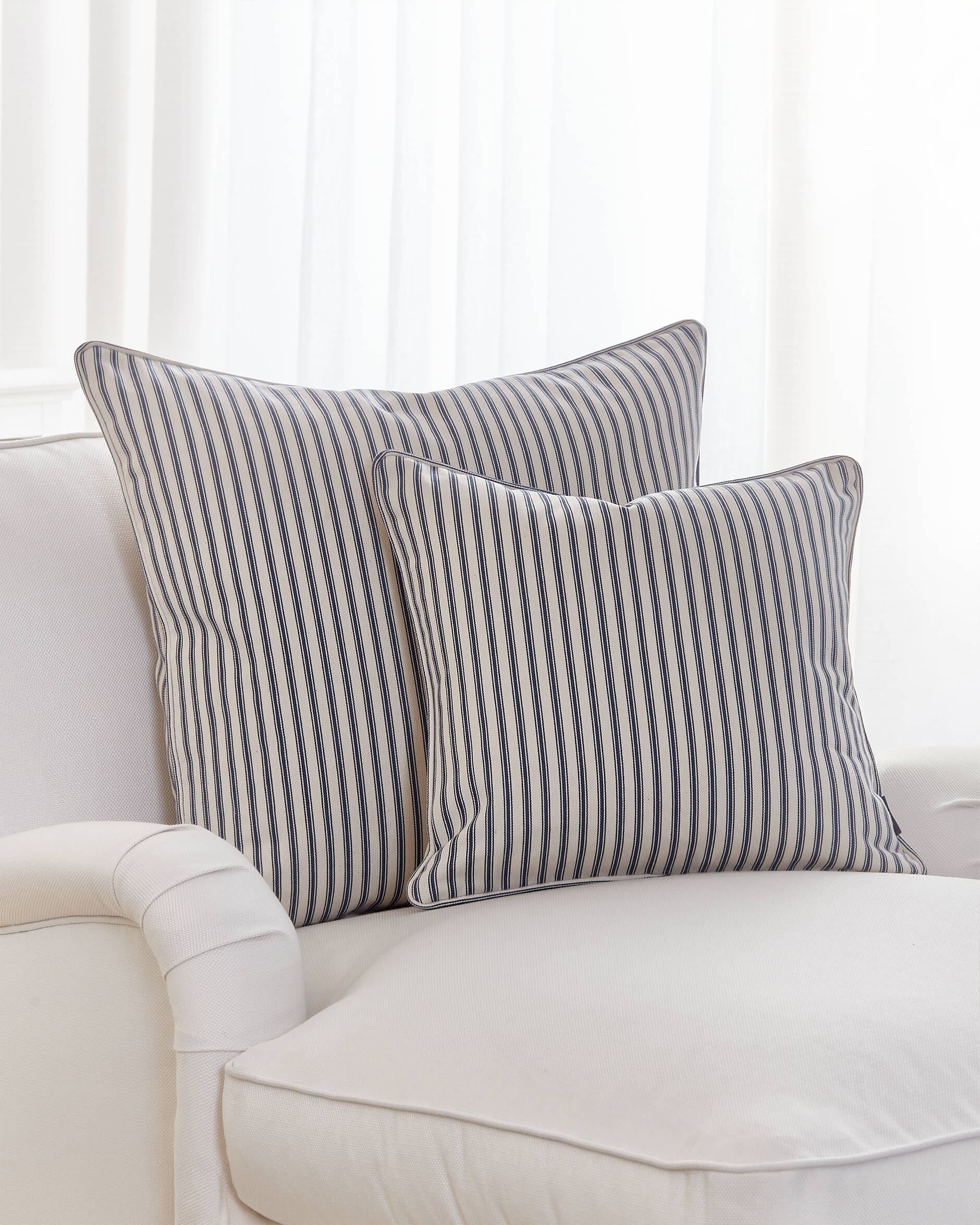 Ethel kuddfodral blå/vit