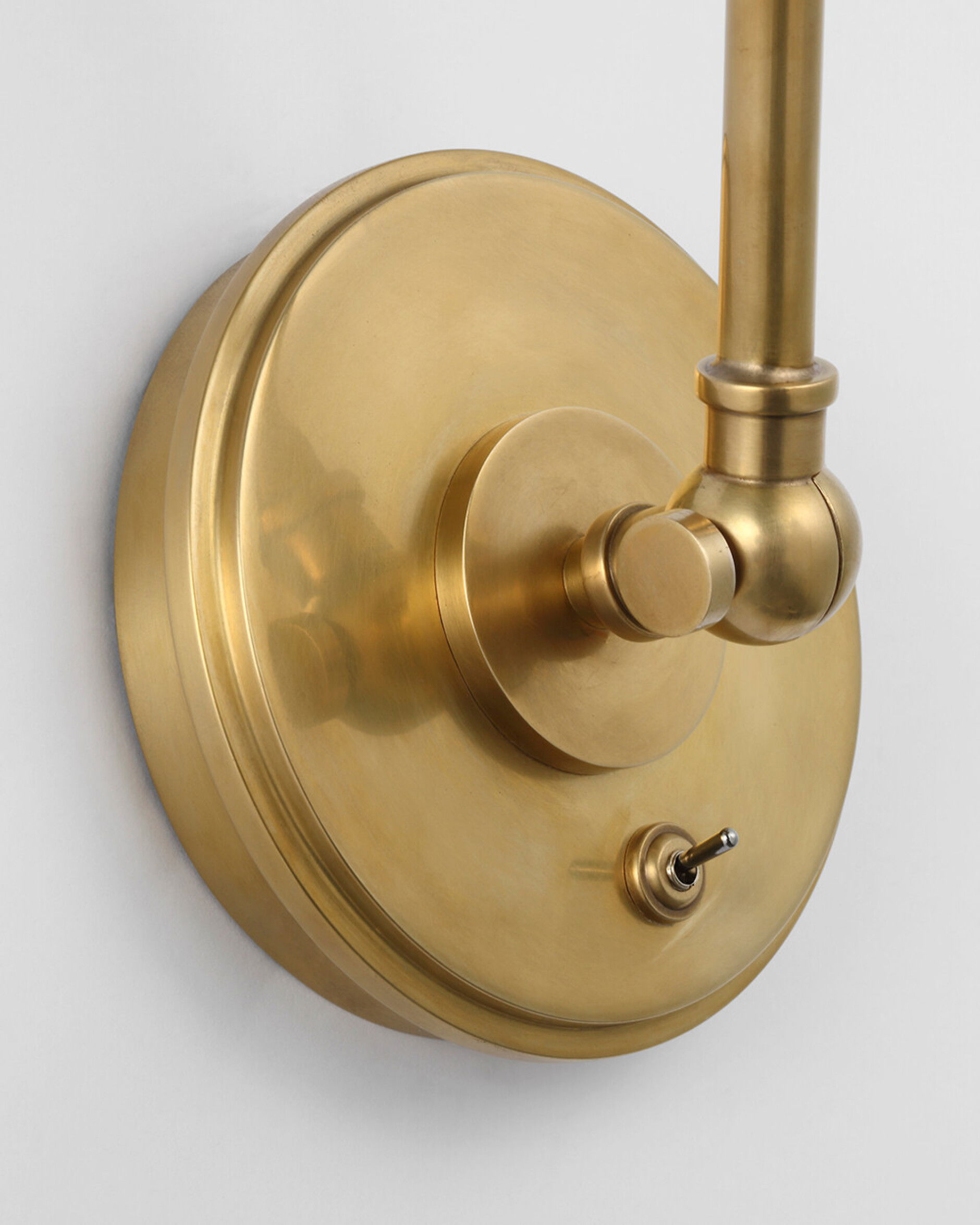 Parkington vägglampa dubbel antik mässing/klarglas