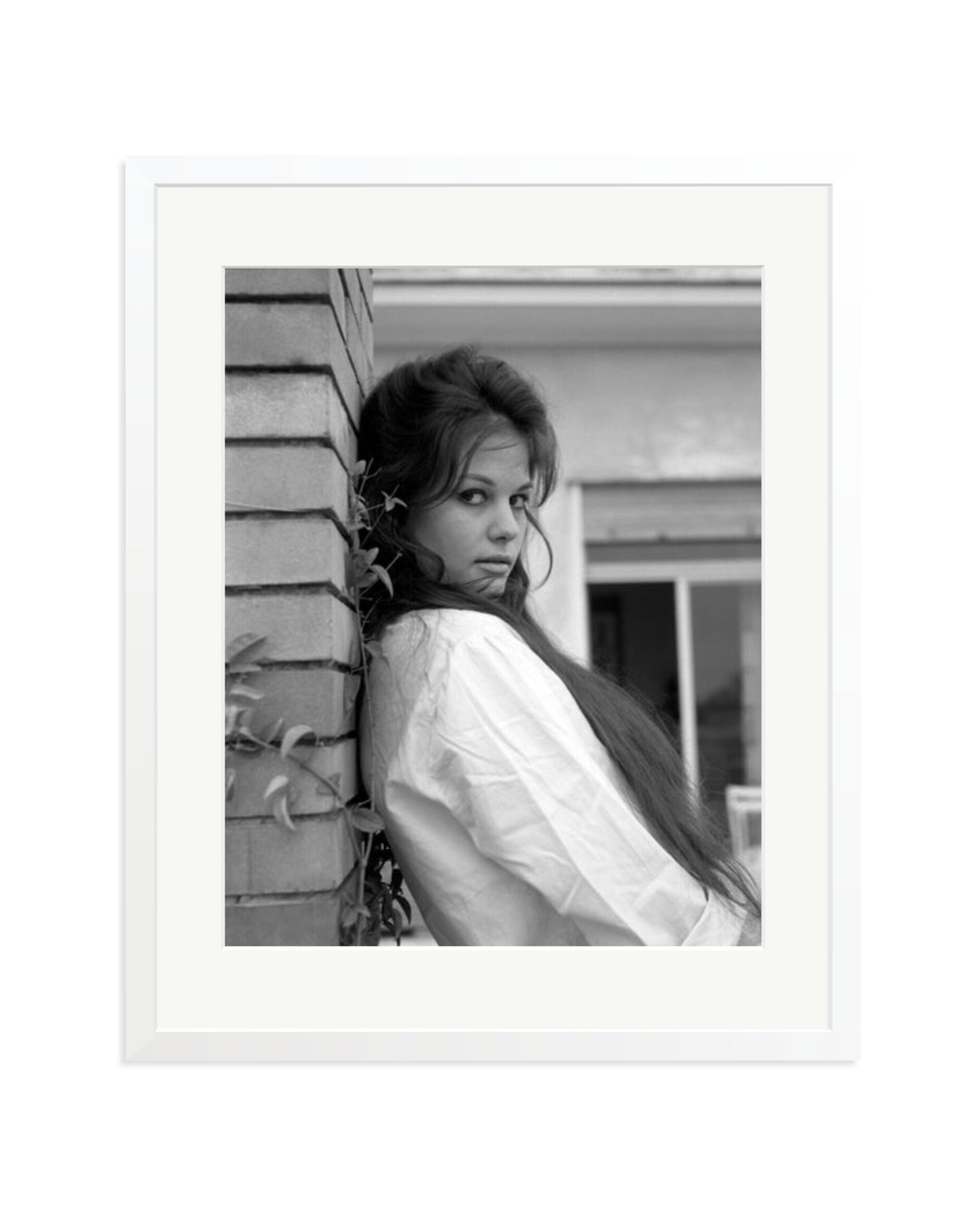 Claudia Cardinale, 1959 White / XL