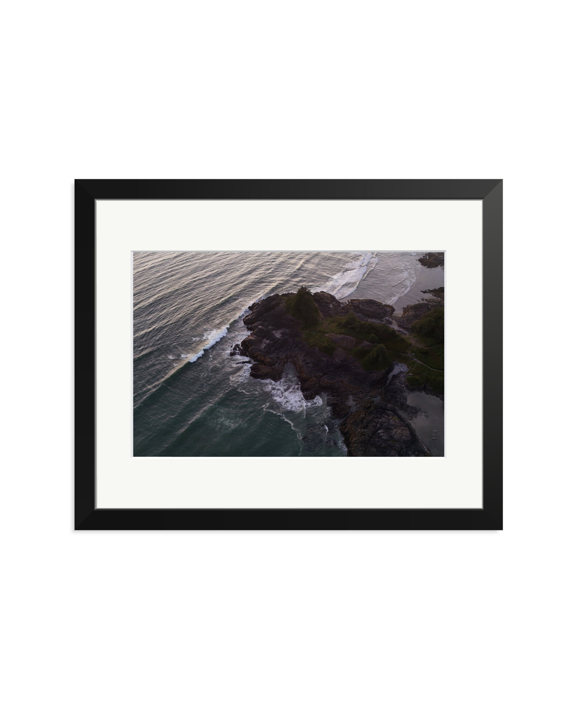 The Point at Nightfall Black / Medium