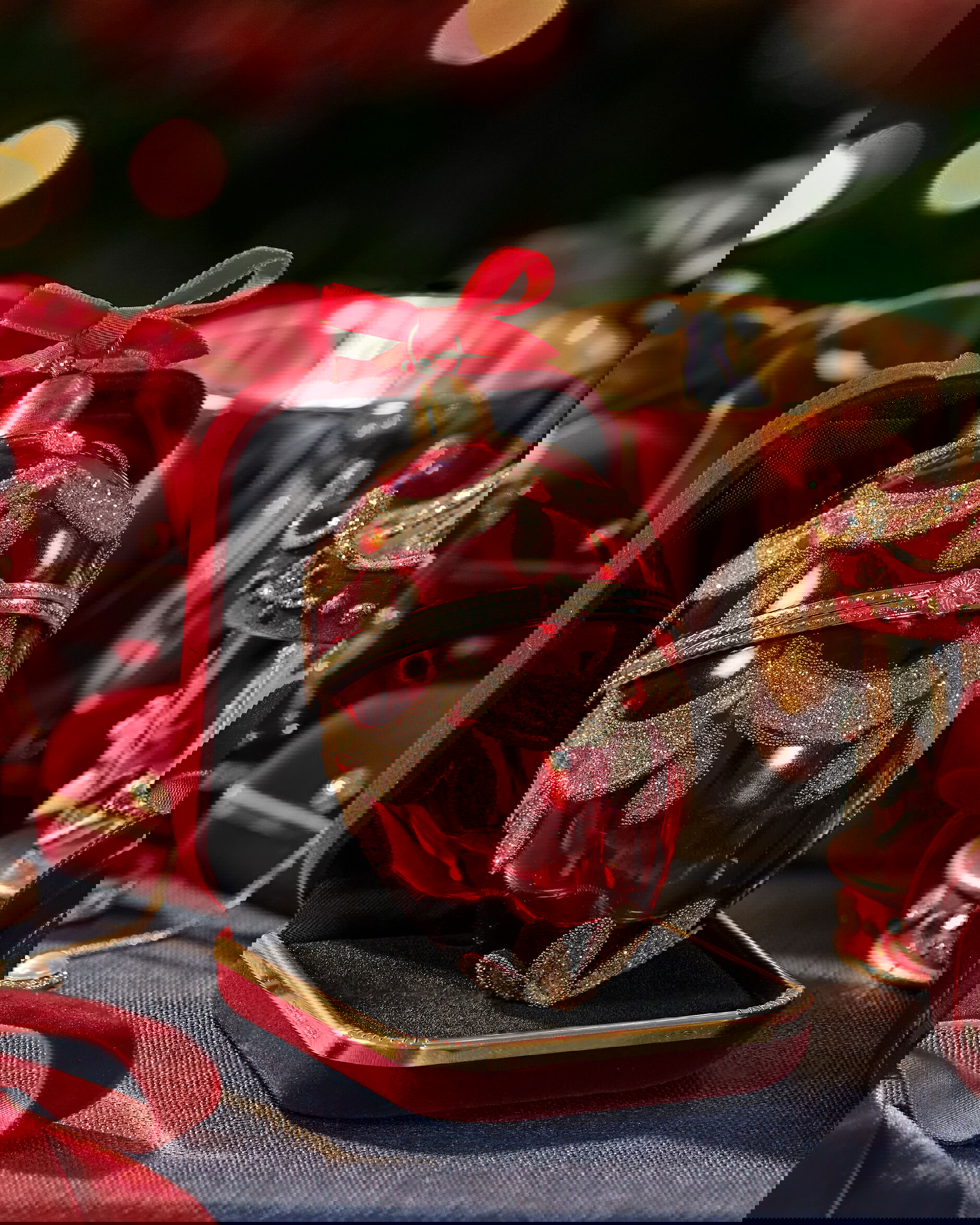 Winston fabergéägg juldekoration röd