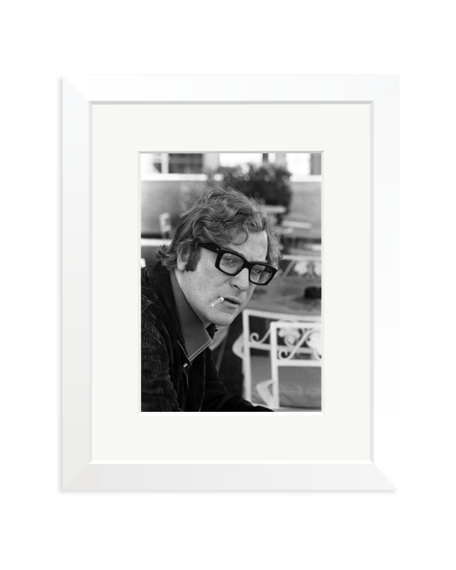 Michael Caine Smoking White / Small