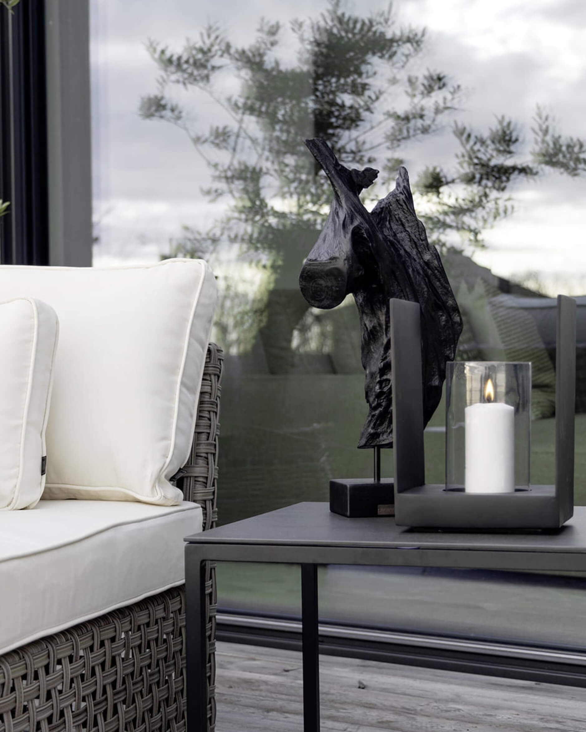 Romano sidobord grafit