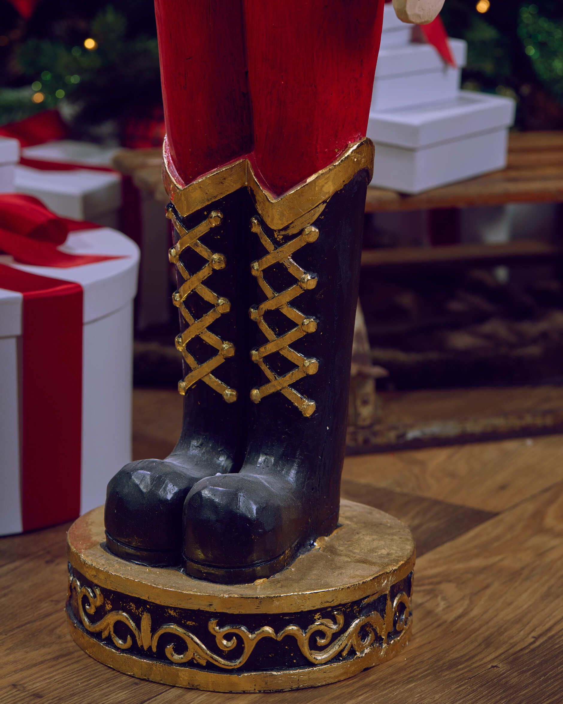 Graham Nutcracker Decoration 102 cm