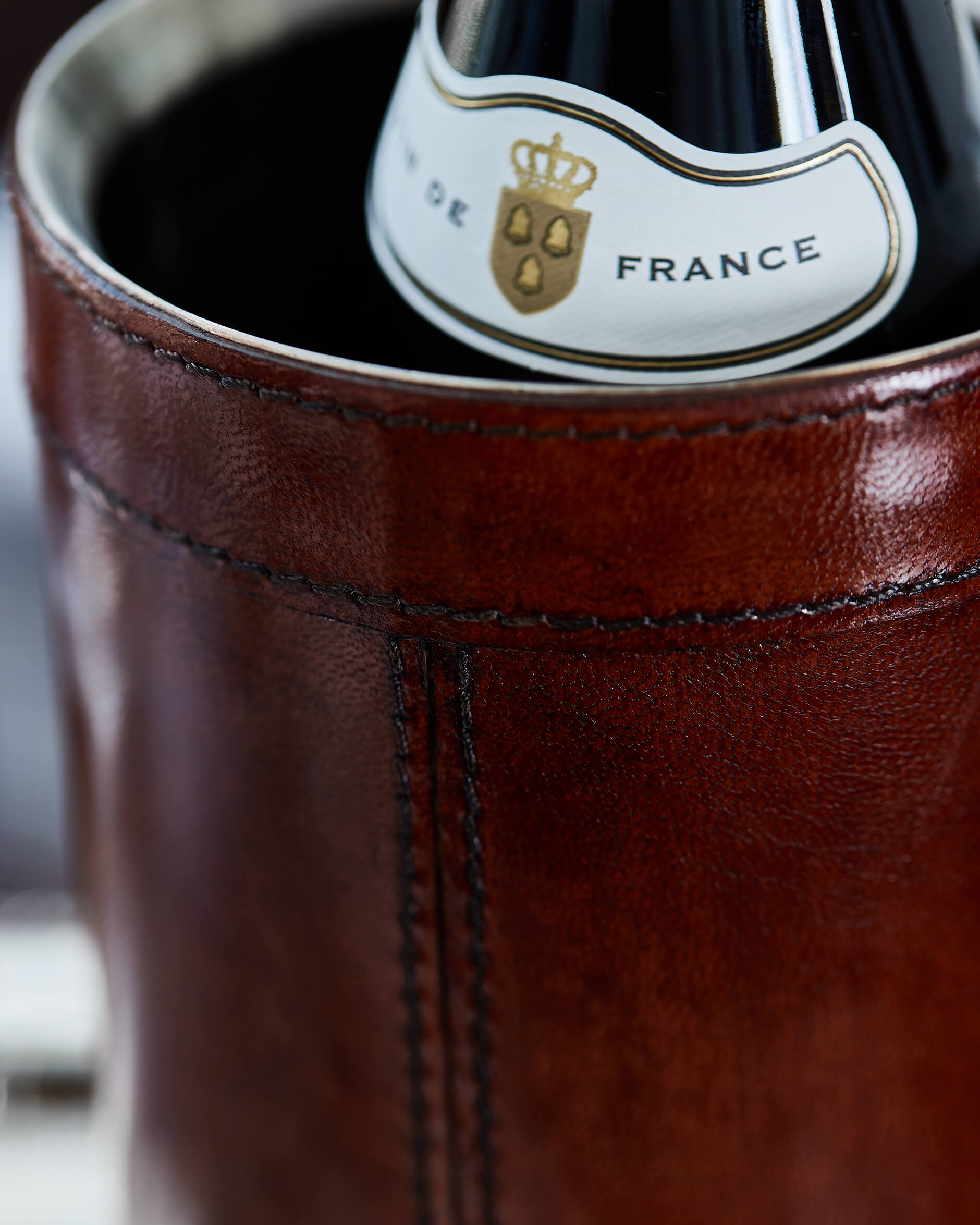 Kensington vinkylare läder