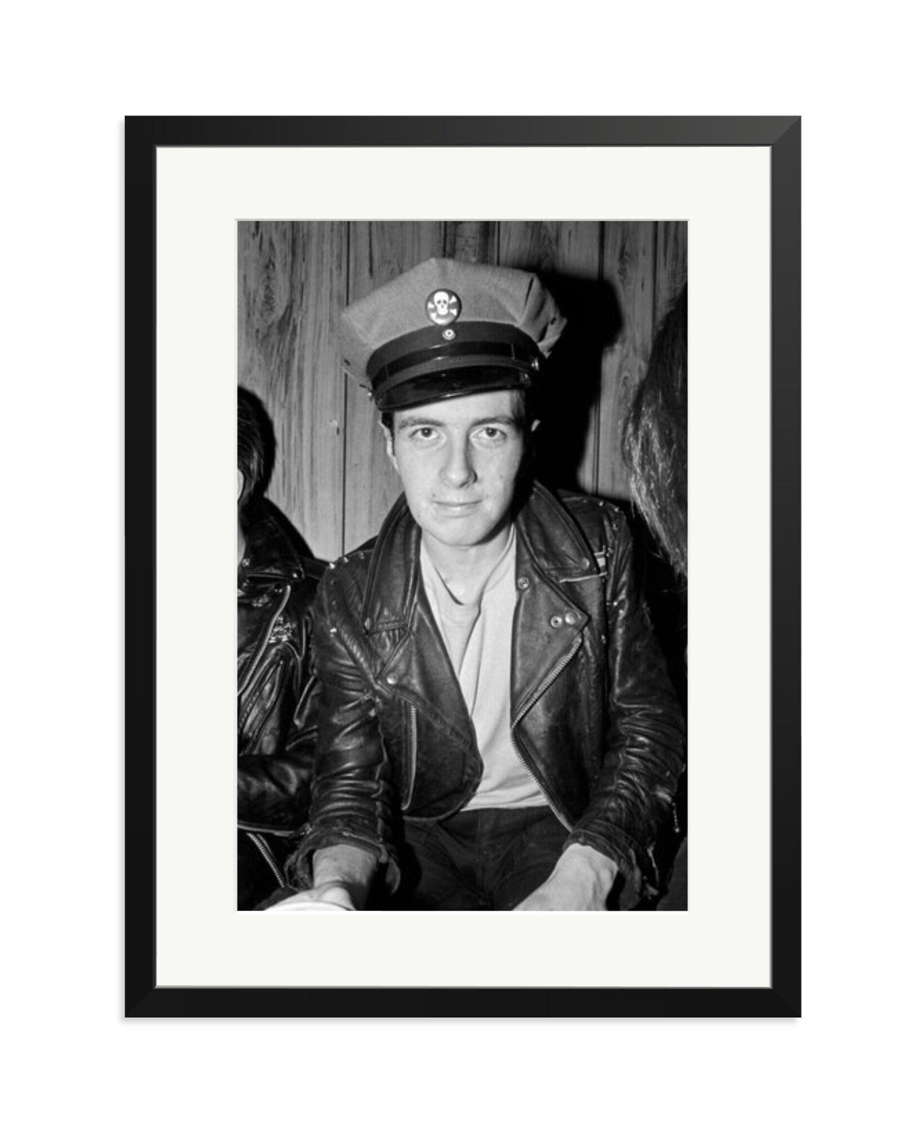 Joe Strummer of The Clash backstage 1979 Black / XL