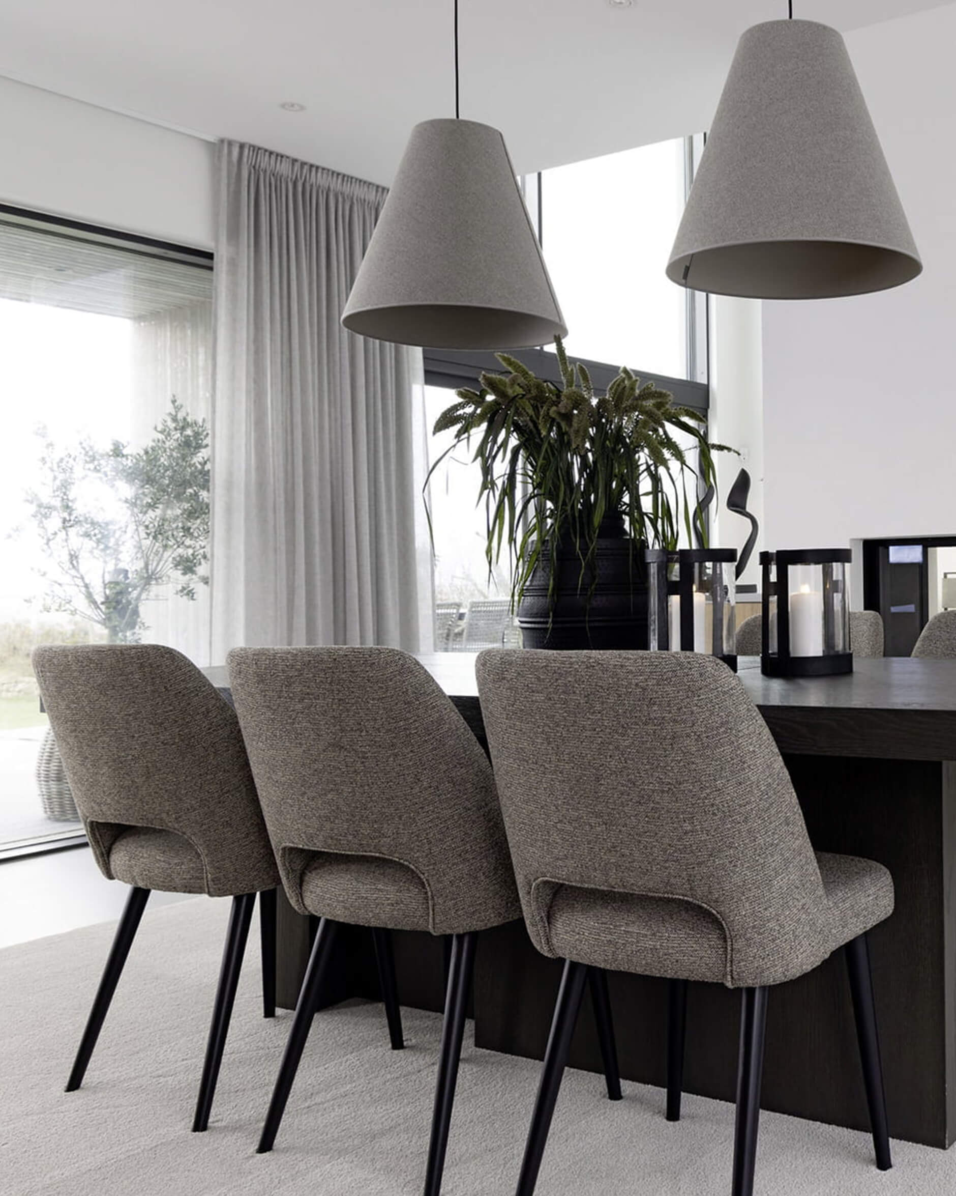 Enjoy matstol peek taupe