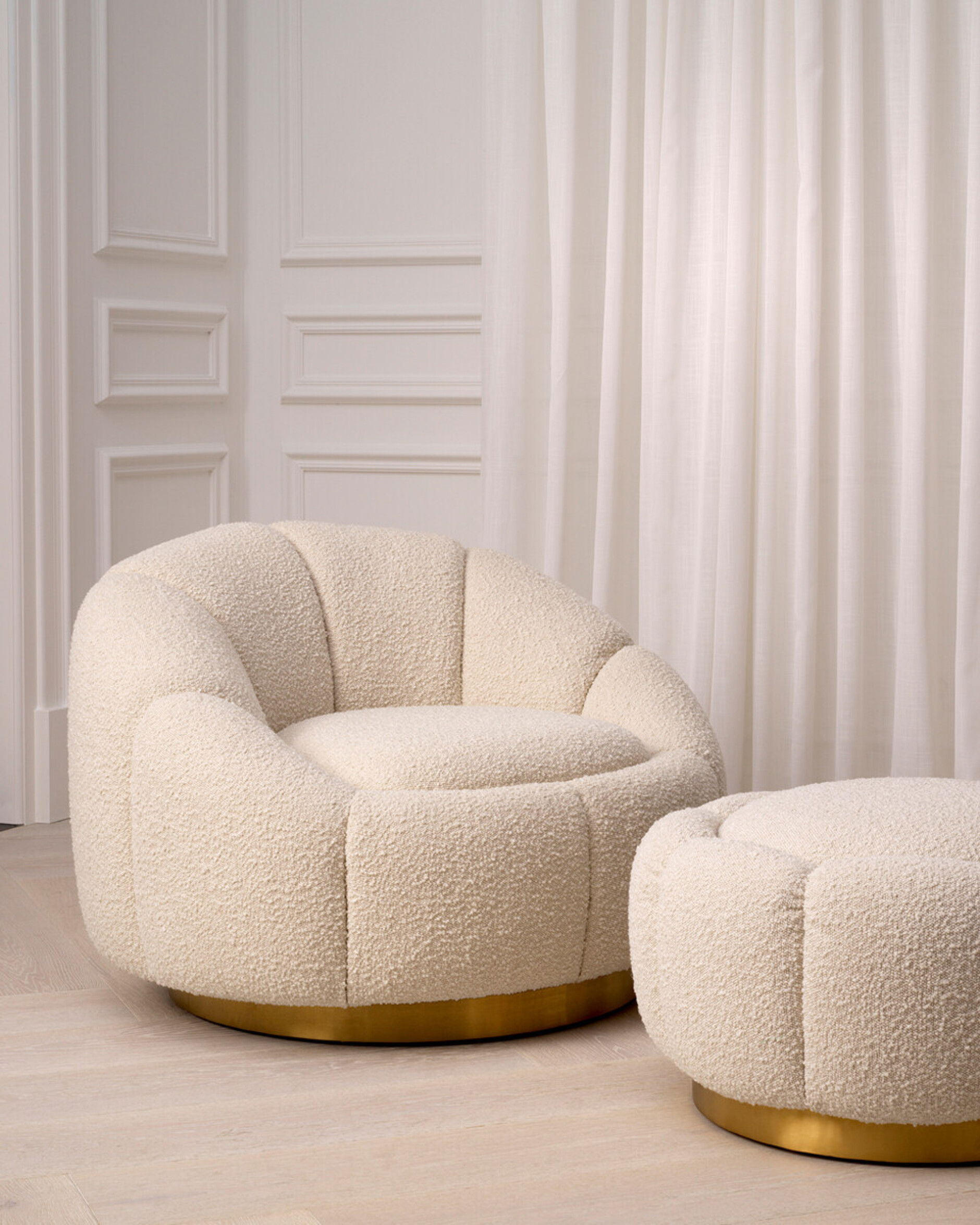 Inger snurrfåtölj bouclé cream