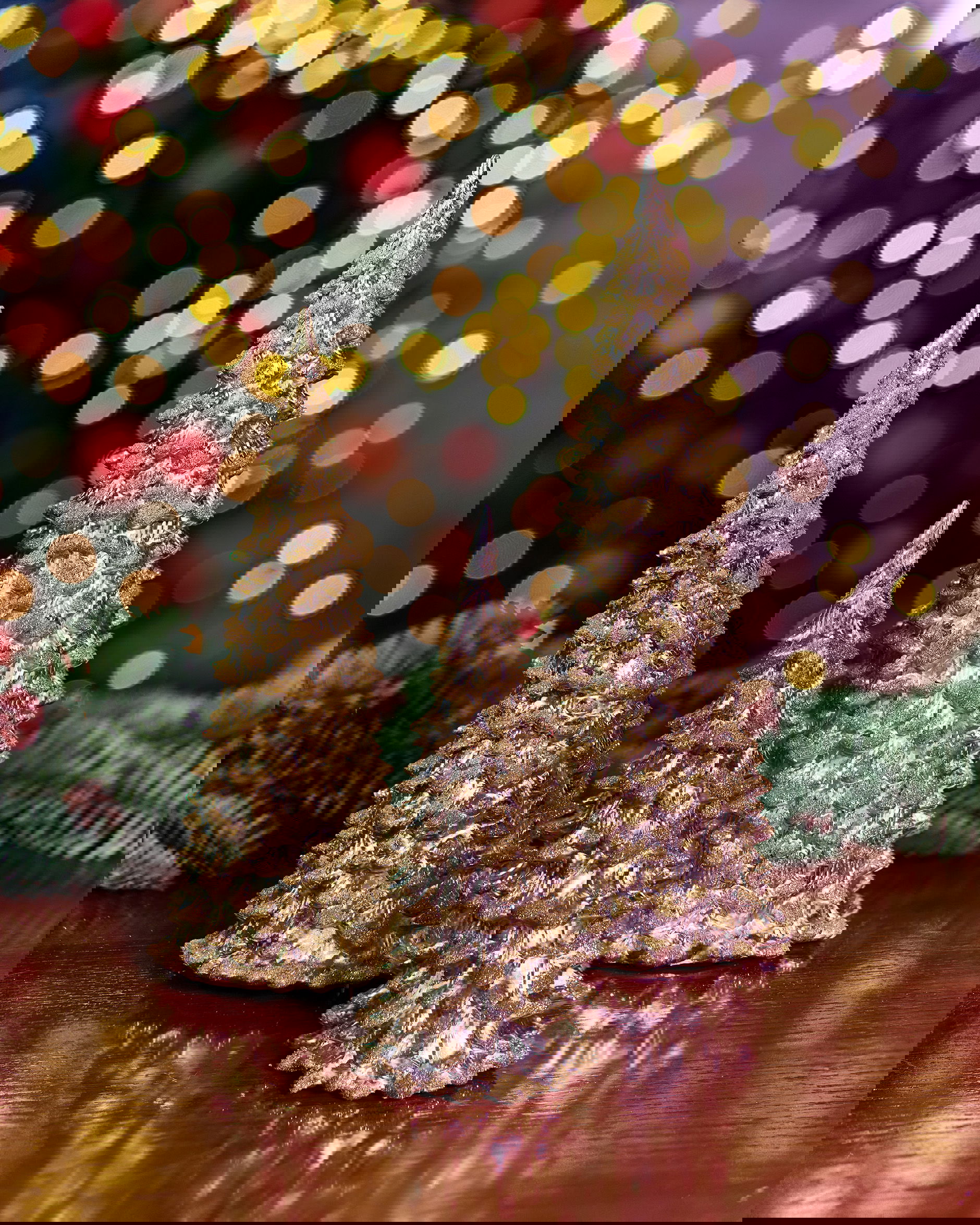 Liora Tree Christmas Decoration