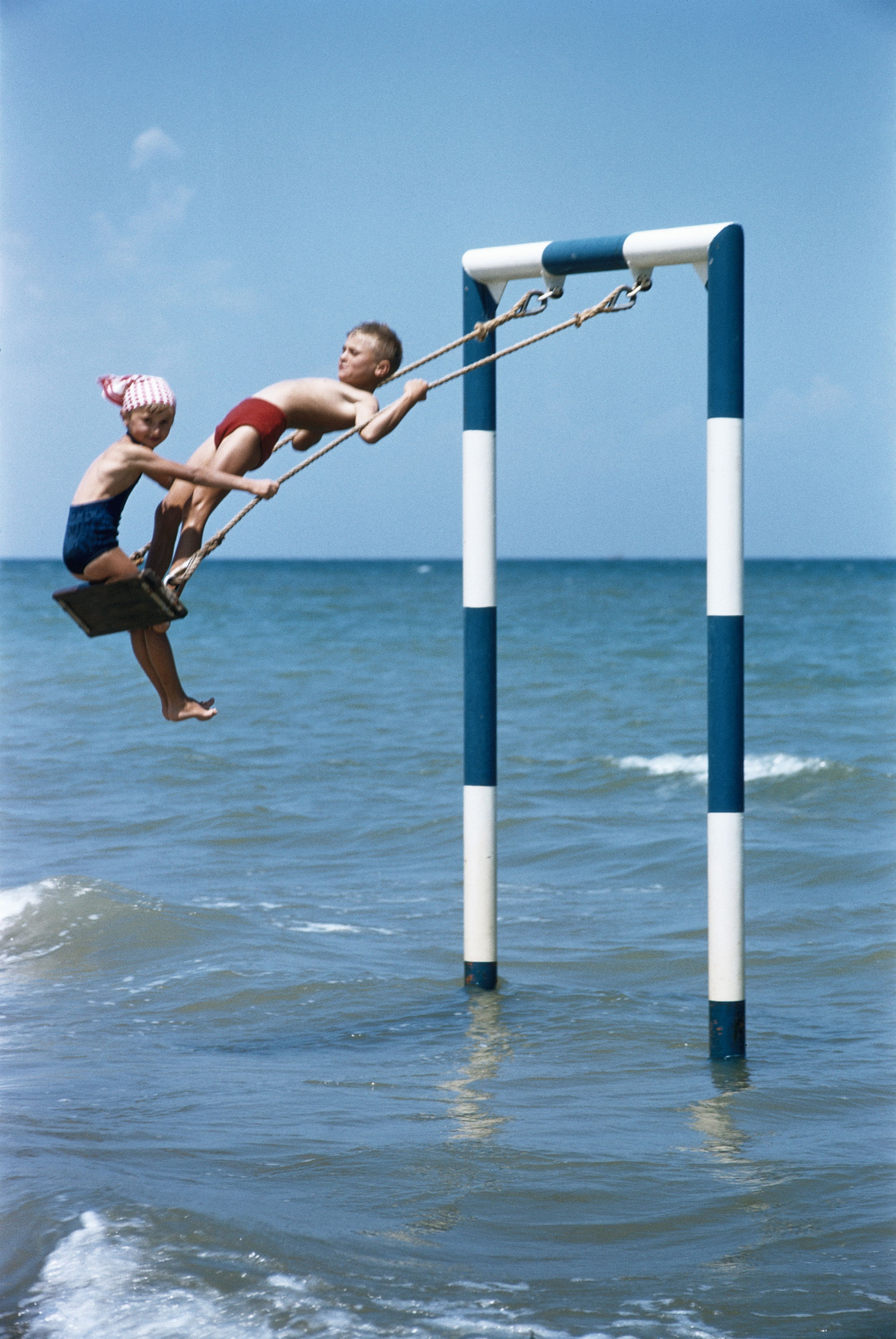 Sea Swing